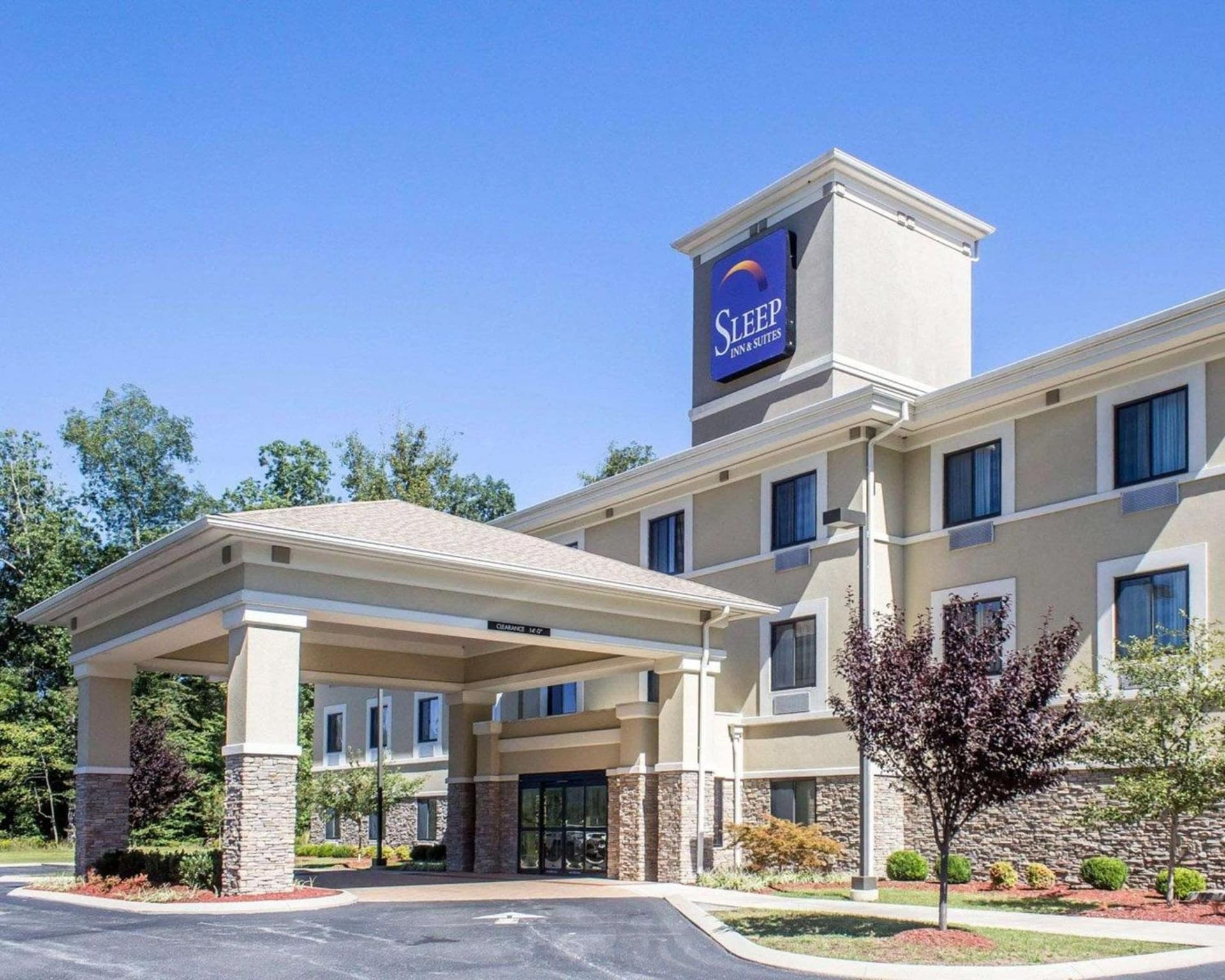 Sleep Inn & Suites Middlesboro interior in Middlesboro, KY — gallery photo 2