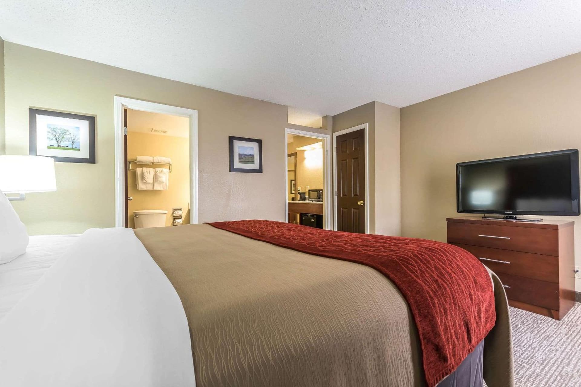 Comfort Inn & Suites Lexington - Hamburg I-75 gallery photo in Lexington, KY — image 38