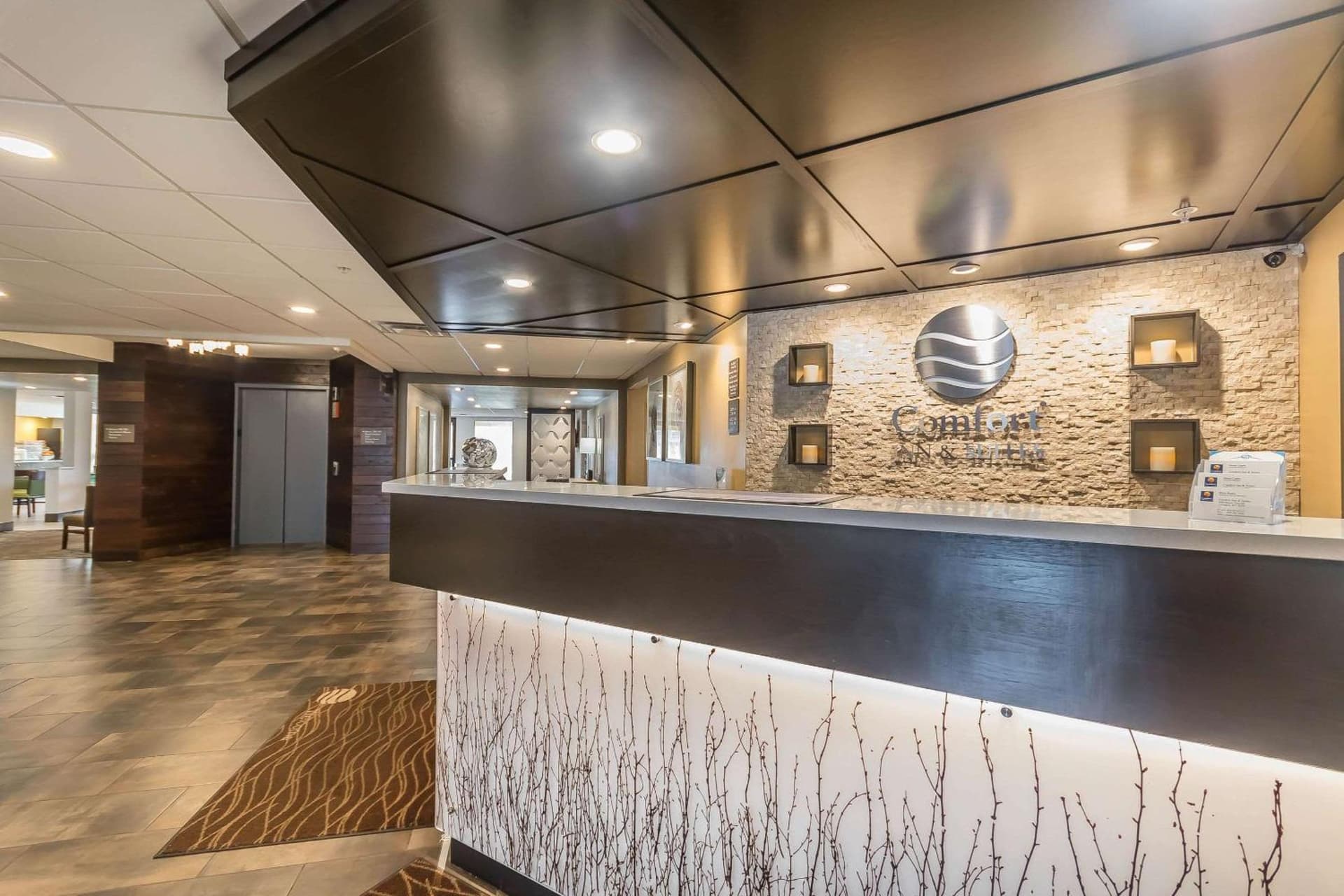 Comfort Inn & Suites Lexington - Hamburg I-75 gallery photo in Lexington, KY — image 7