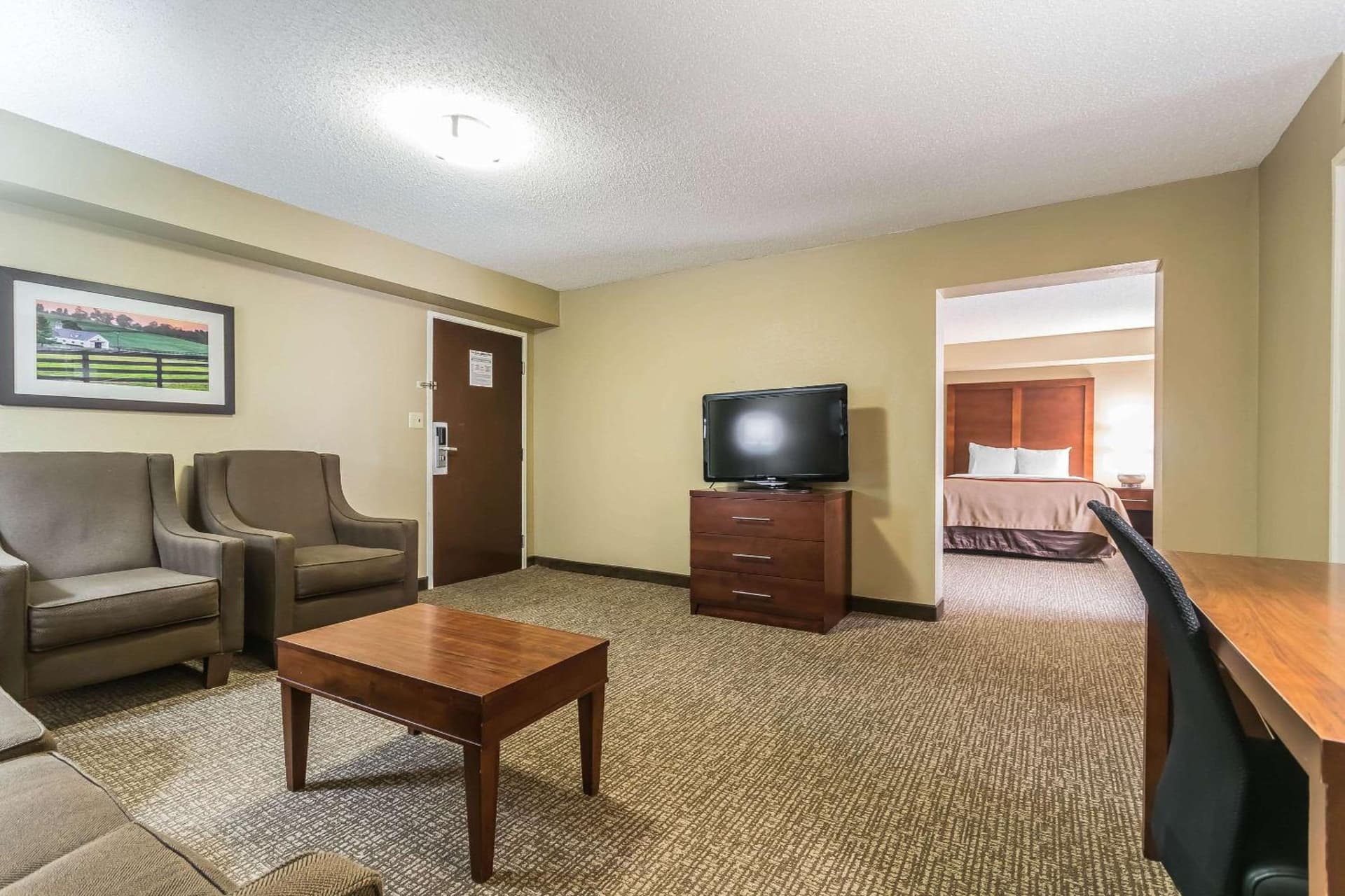 Comfort Inn & Suites Lexington - Hamburg I-75 gallery photo in Lexington, KY — image 37