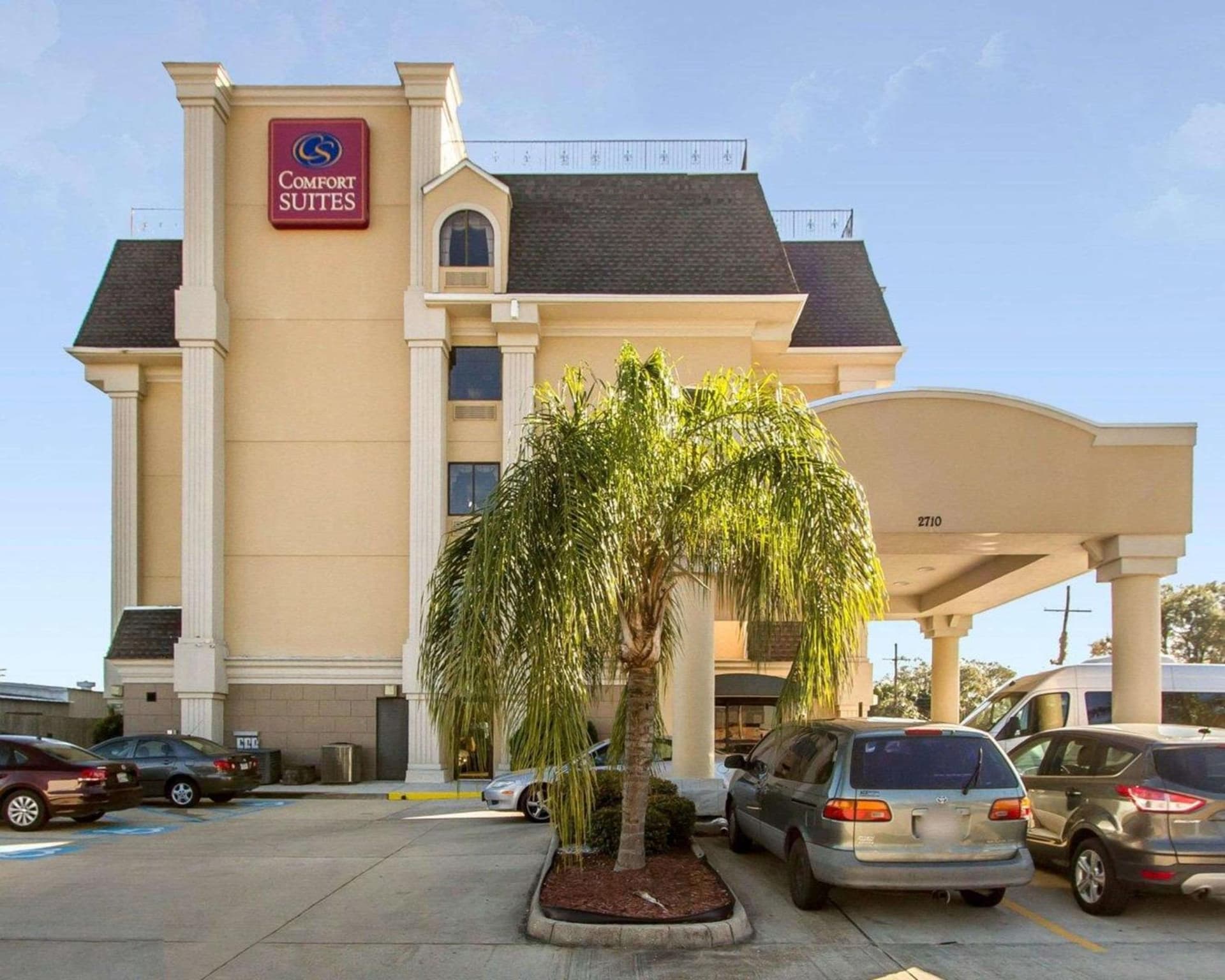 Best Western Kenner interior in Kenner, LA — gallery photo 2