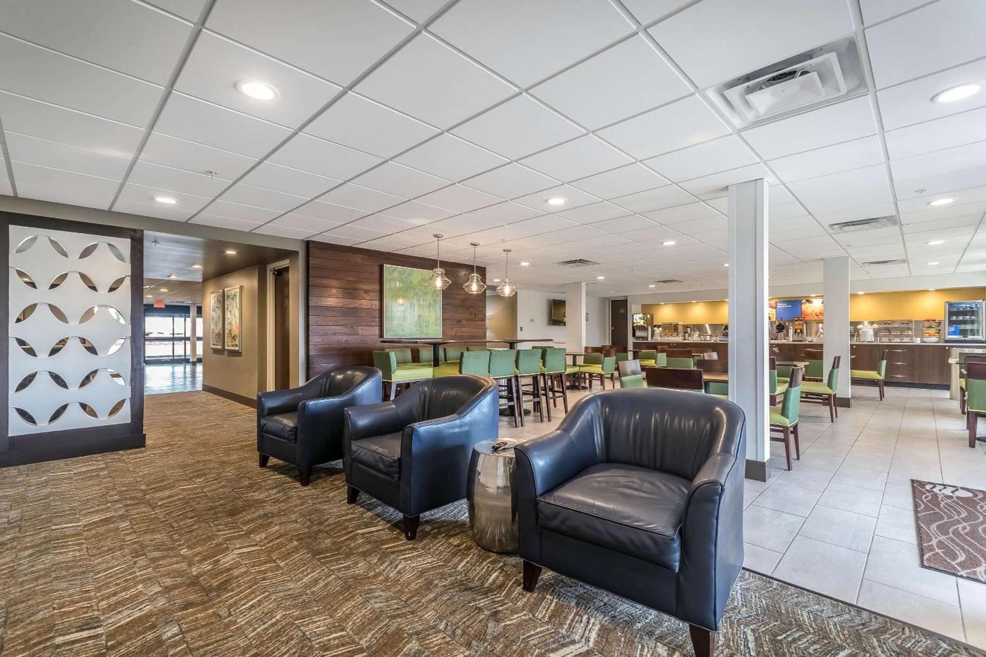 Comfort Inn & Suites Lexington - Hamburg I-75 gallery photo in Lexington, KY — image 8