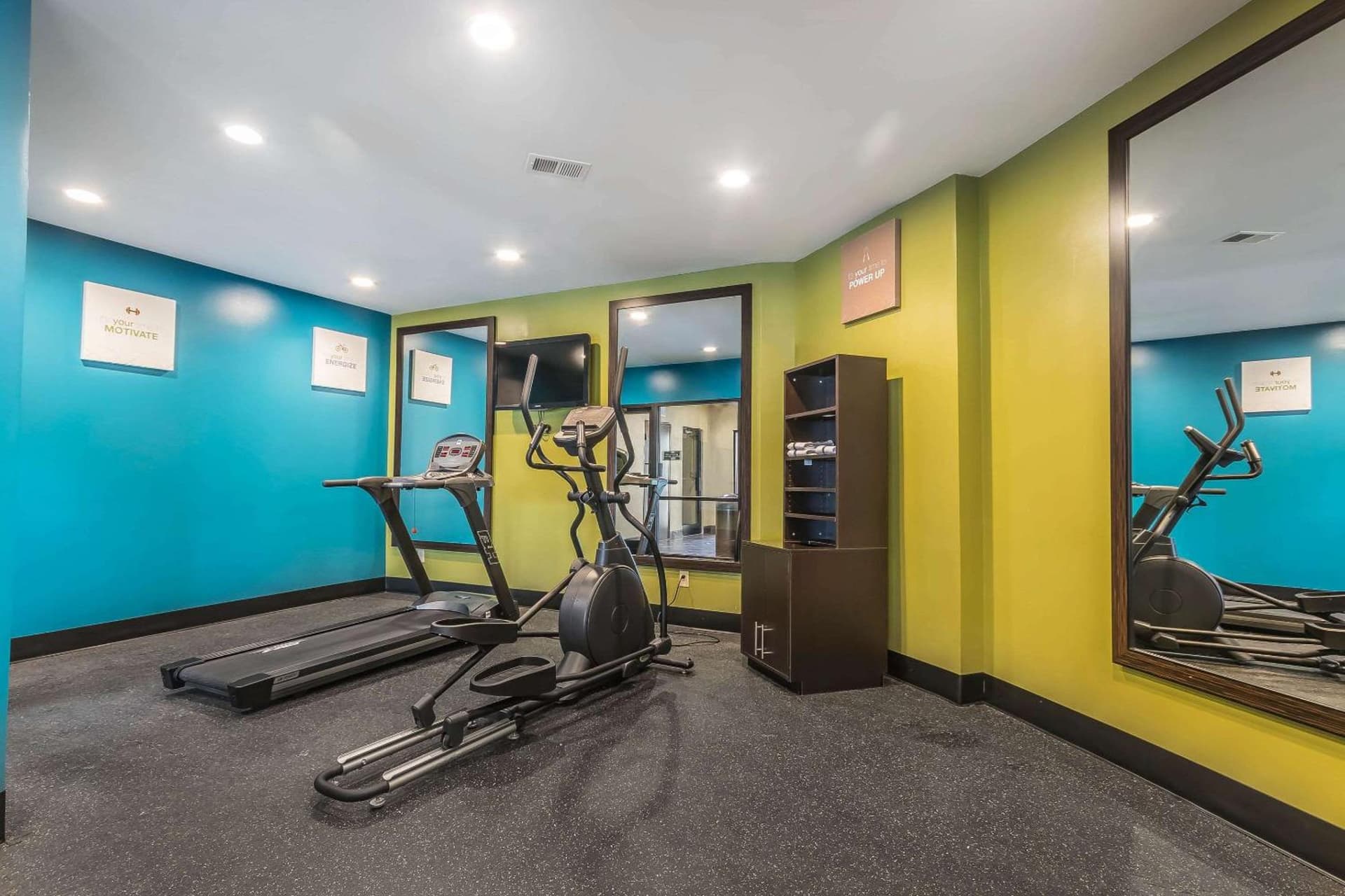 Comfort Inn & Suites Lexington - Hamburg I-75 gallery photo in Lexington, KY — image 32