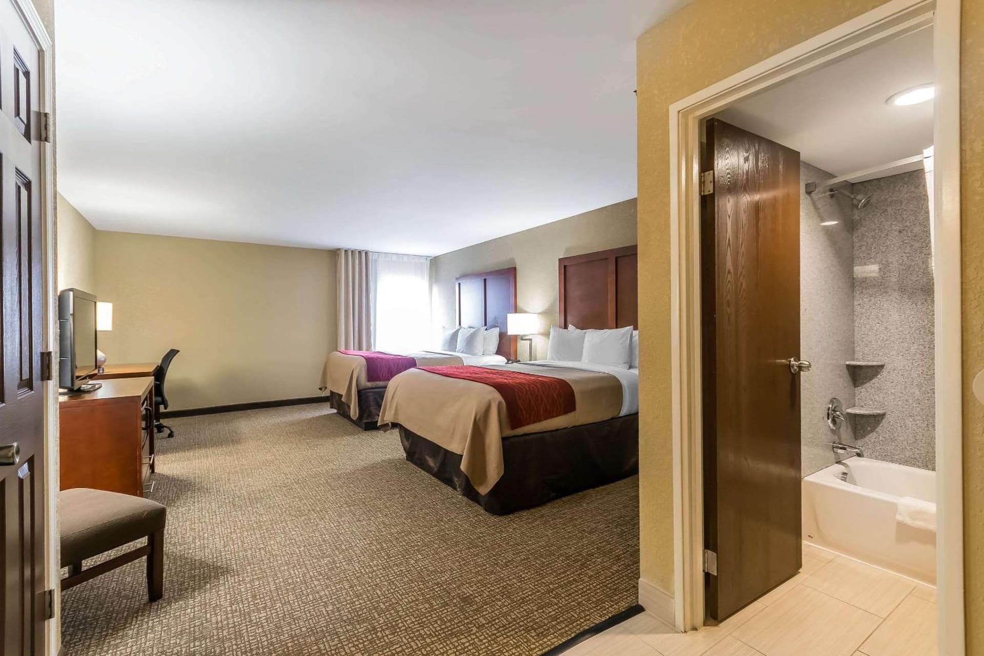 Comfort Inn & Suites Lexington - Hamburg I-75 gallery photo in Lexington, KY — image 30