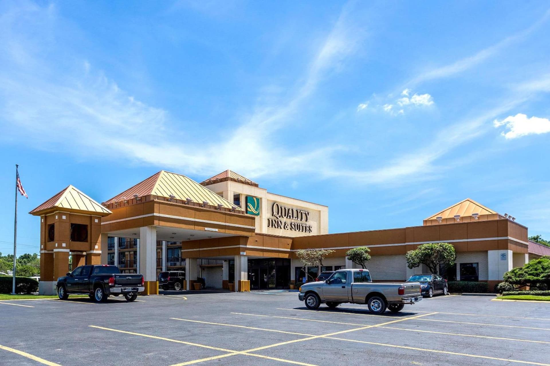 Quality Inn & Suites Baton Rouge West - Port Allen featured exterior or lobby in Port Allen, LA — similar hotel