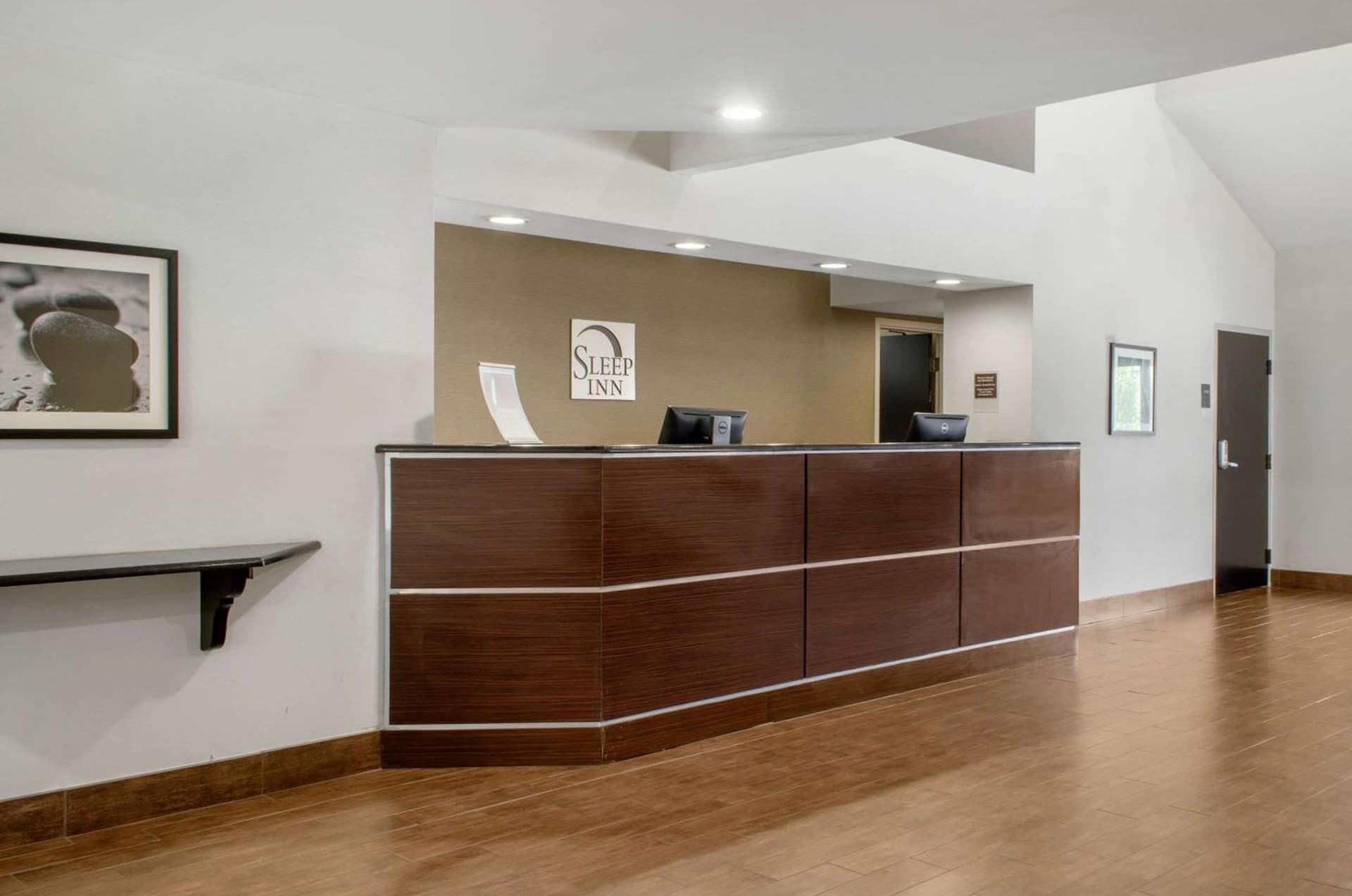 Sleep Inn Baton Rouge East I-12 interior in Baton Rouge, LA — gallery photo 2