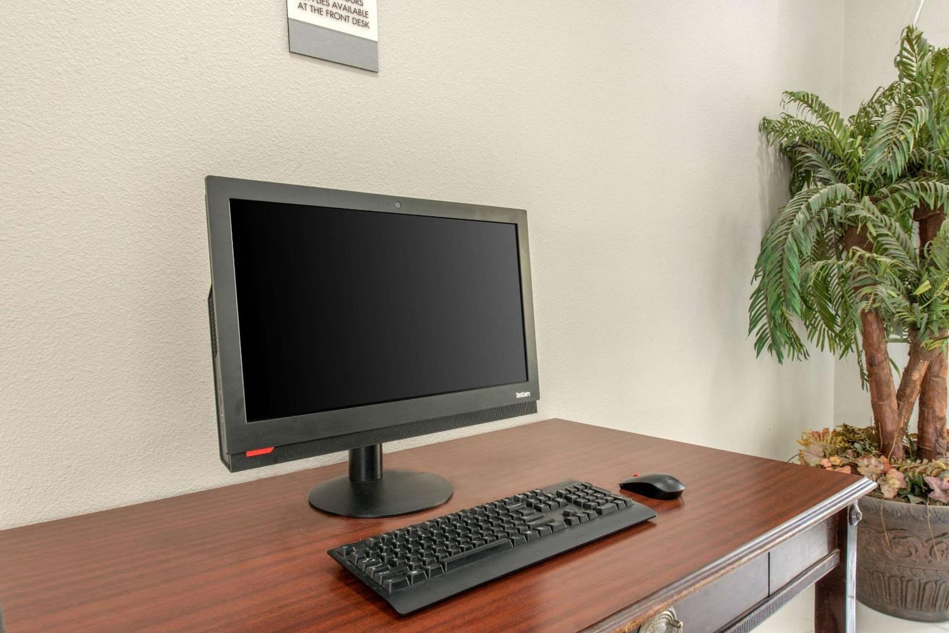Clarion Inn & Suites Kissimmee-Lake Buena Vista South gallery photo in Kissimmee, FL — image 40