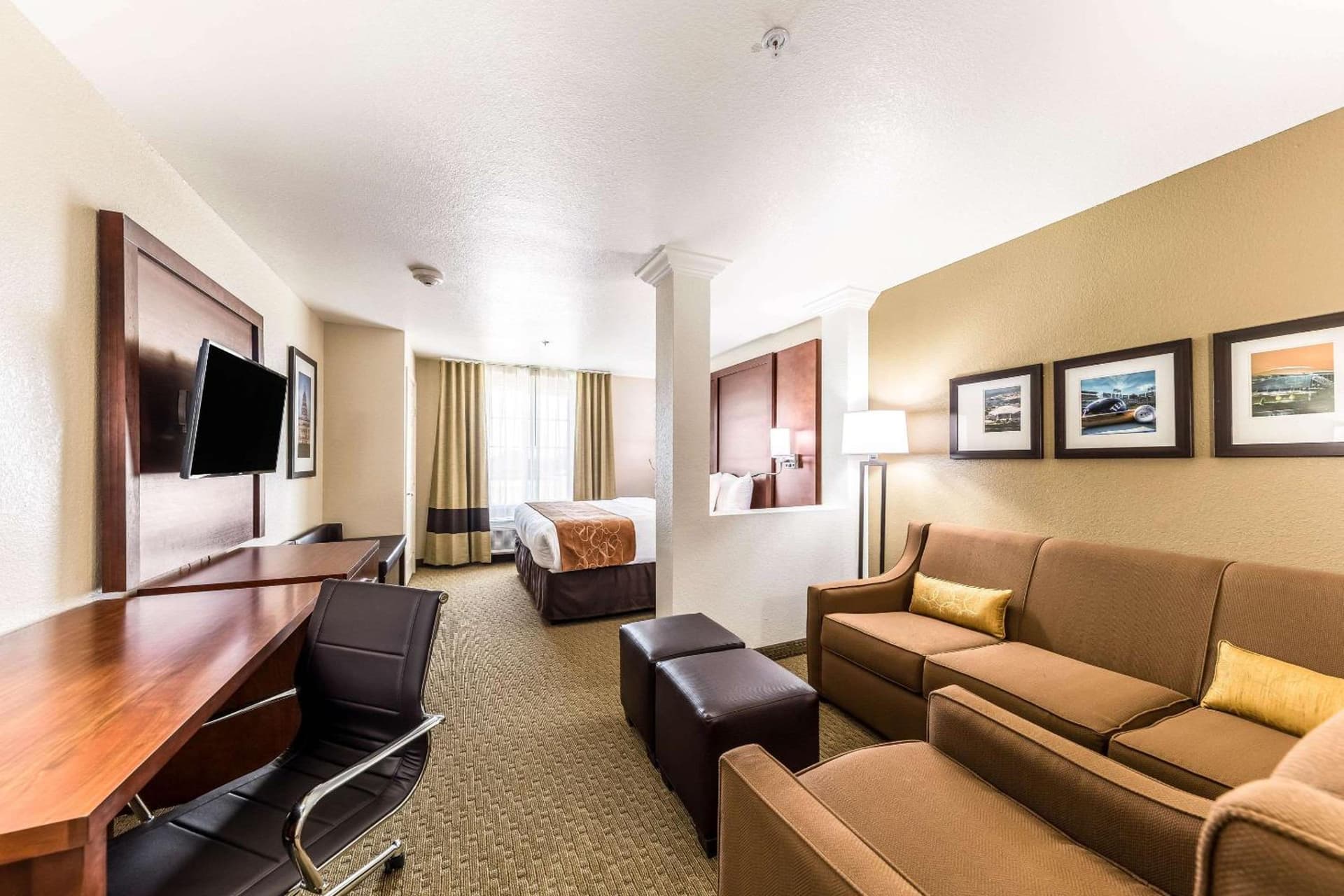 Comfort Suites Grand Prairie - Arlington North gallery photo in Grand Prairie, TX — image 29