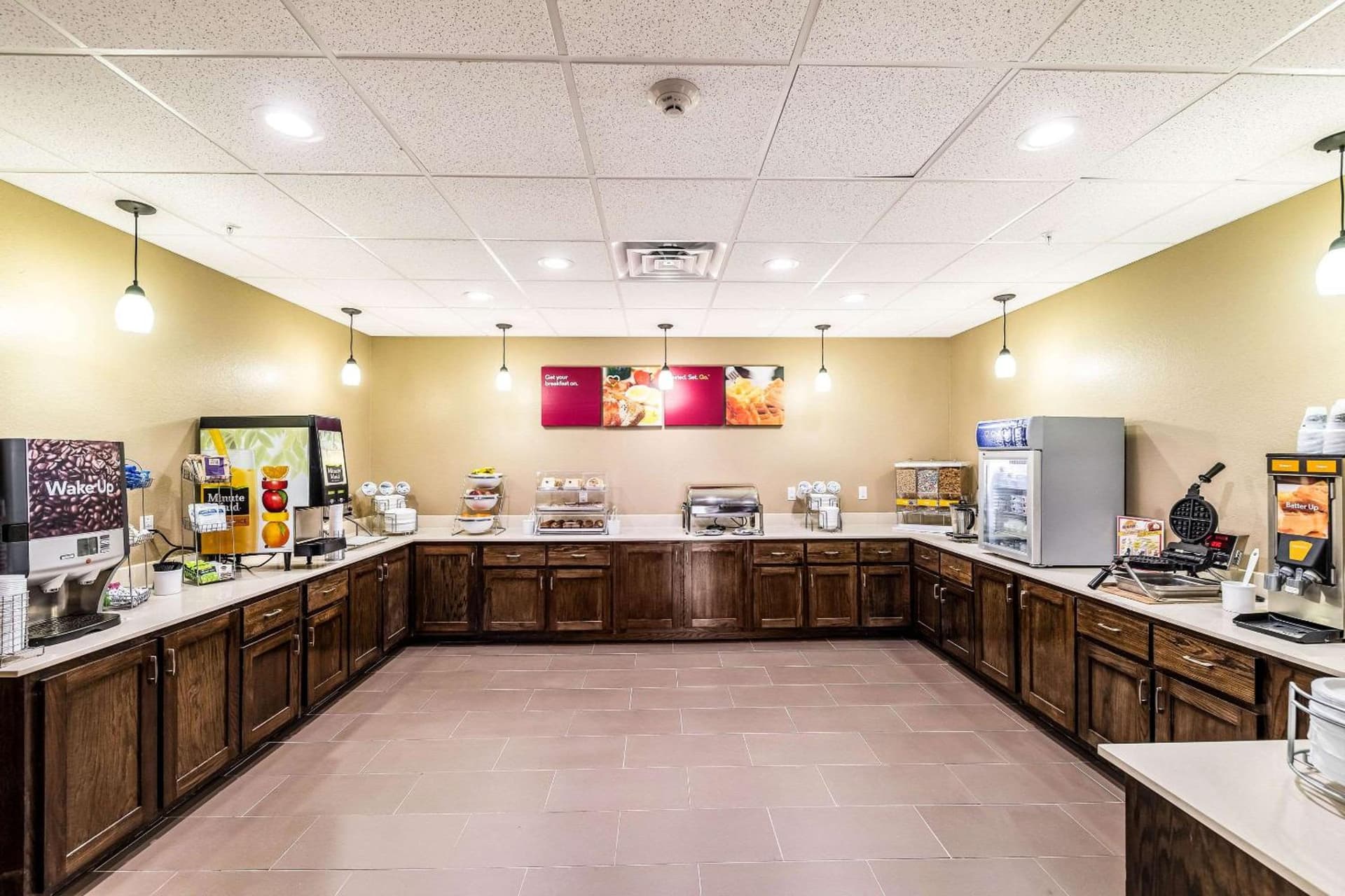 Comfort Suites Grand Prairie - Arlington North gallery photo in Grand Prairie, TX — image 35