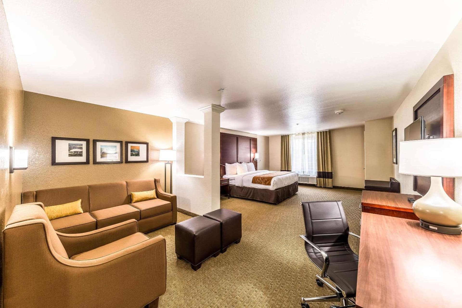 Comfort Suites Grand Prairie - Arlington North gallery photo in Grand Prairie, TX — image 41