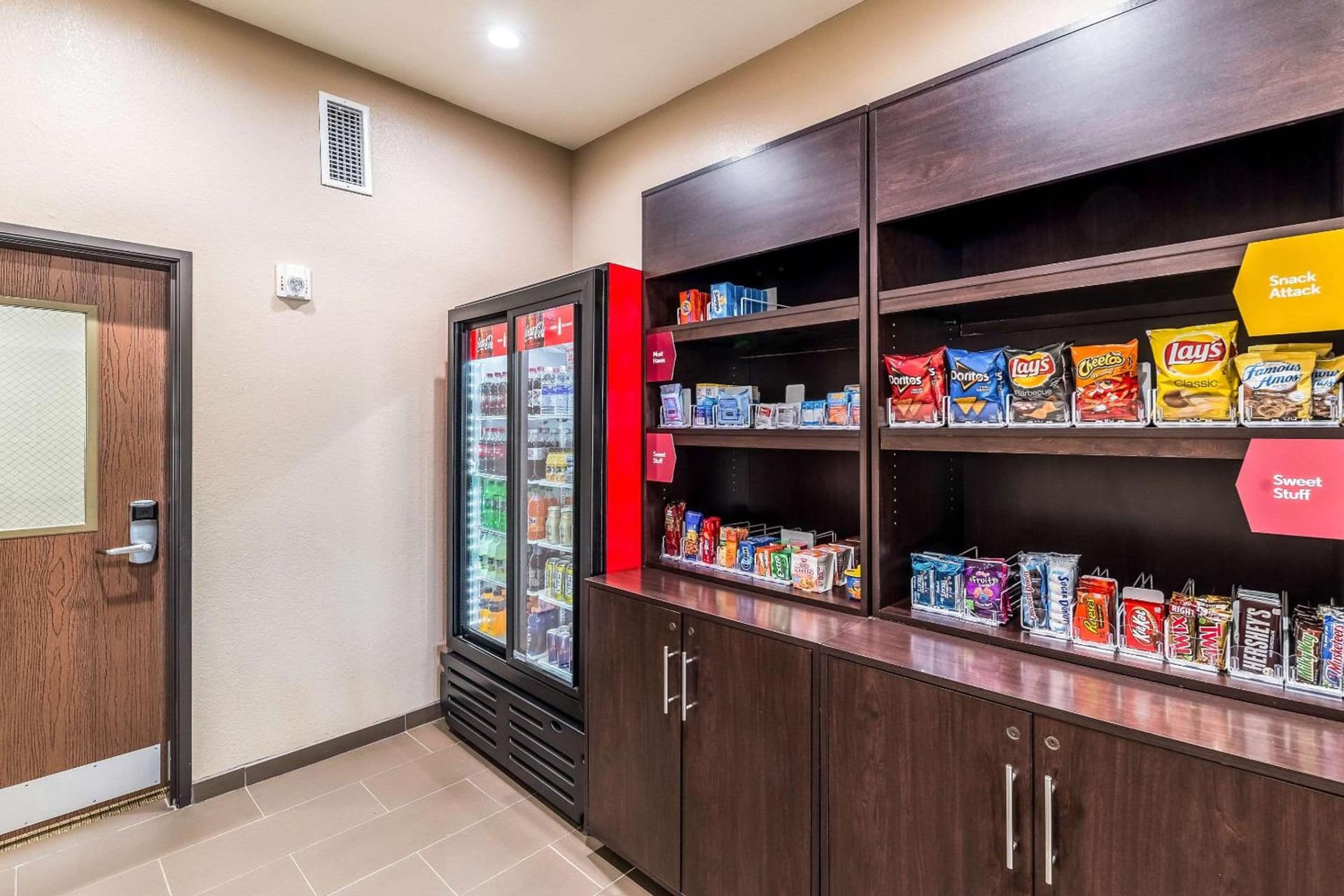 Comfort Suites Grand Prairie - Arlington North gallery photo in Grand Prairie, TX — image 24