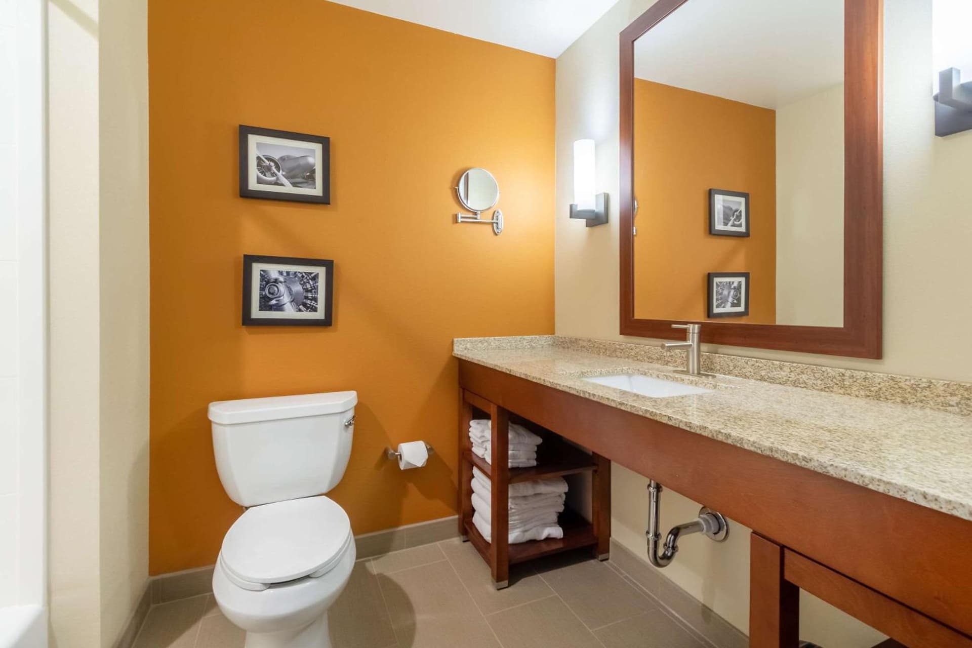 Comfort Inn & Suites - Harrisburg Airport - Hershey South gallery photo in Middletown, PA — image 12
