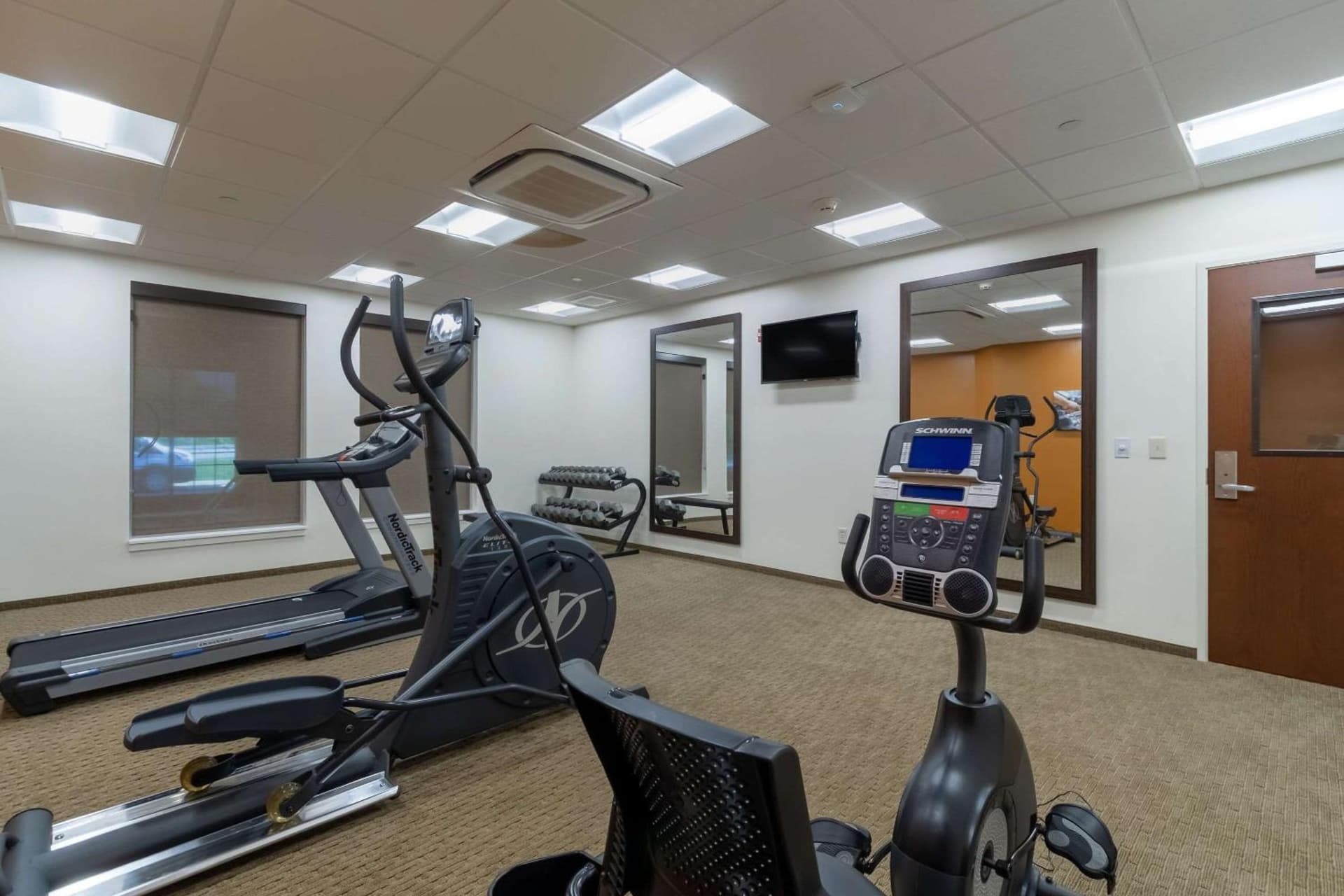 Comfort Inn & Suites - Harrisburg Airport - Hershey South gallery photo in Middletown, PA — image 4