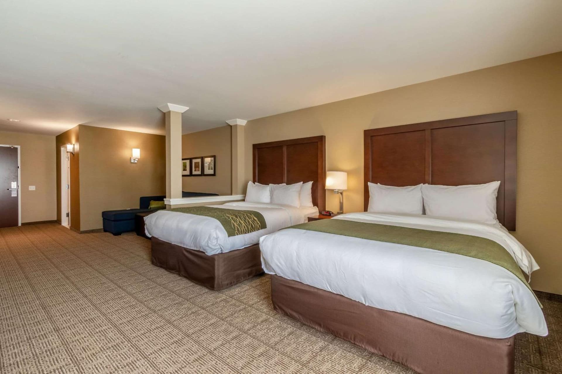 Comfort Inn & Suites - Harrisburg Airport - Hershey South gallery photo in Middletown, PA — image 9