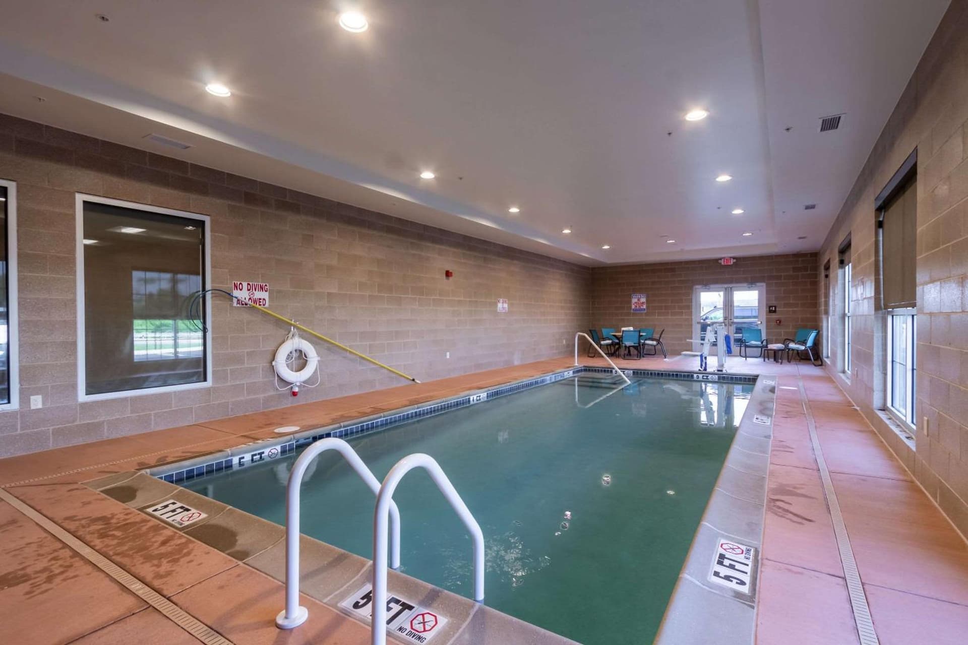 Comfort Inn & Suites - Harrisburg Airport - Hershey South gallery photo in Middletown, PA — image 15