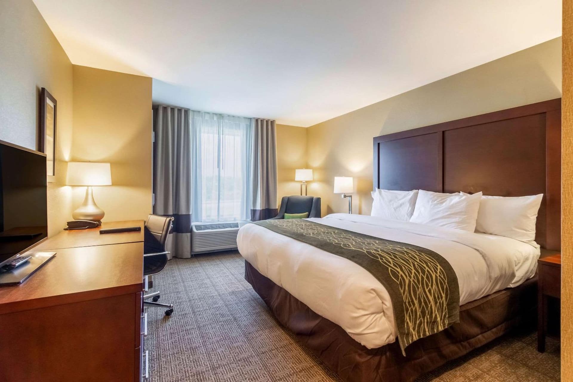 Comfort Inn & Suites - Harrisburg Airport - Hershey South gallery photo in Middletown, PA — image 21