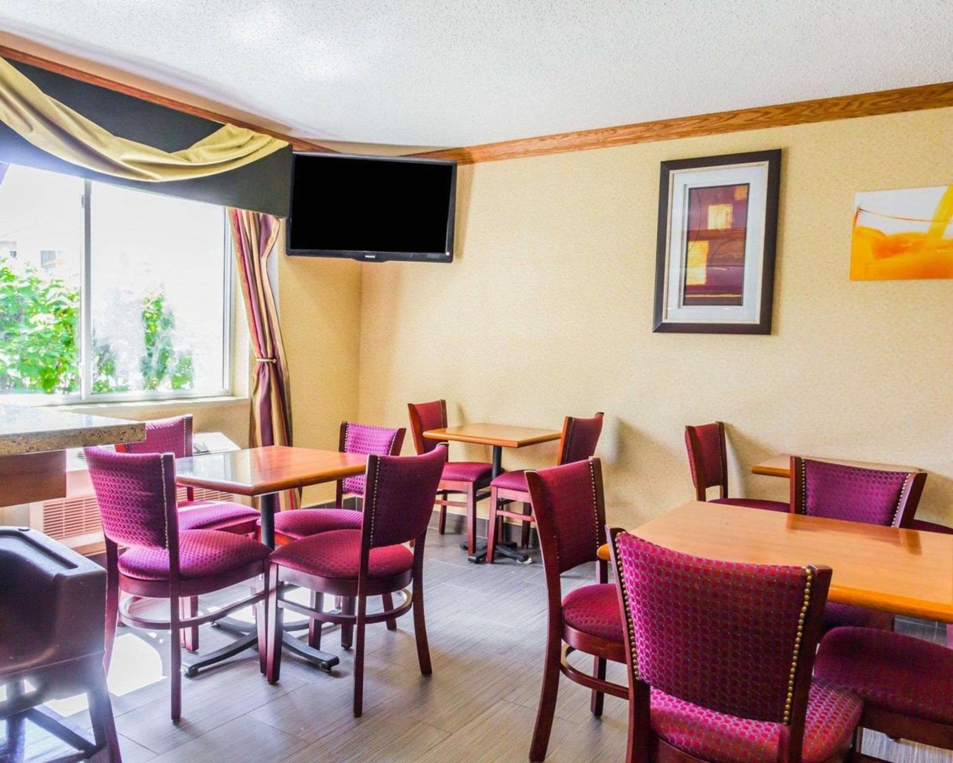 Quality Inn & Suites Golden - Denver West gallery photo in Lakewood, CO — image 5