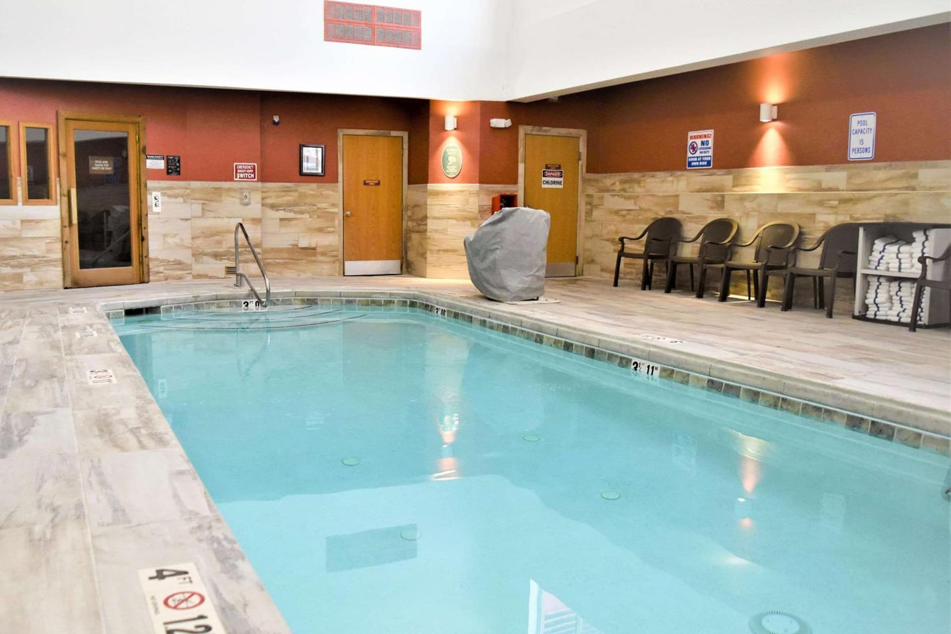 Comfort Inn & Suites Durango property views in Durango, CO — gallery photo 3