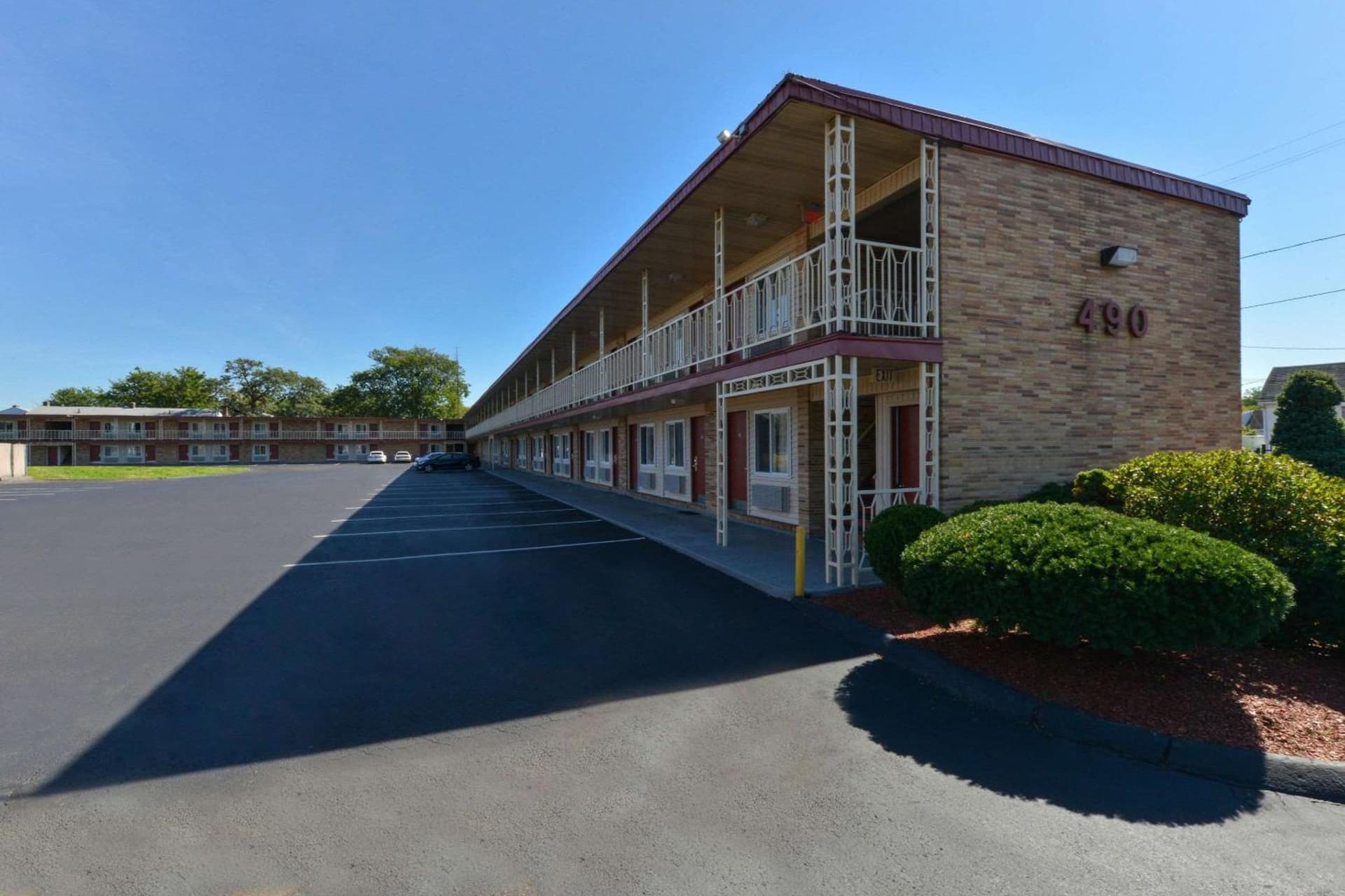 Economy Inn property views in East Hartford — gallery photo 3