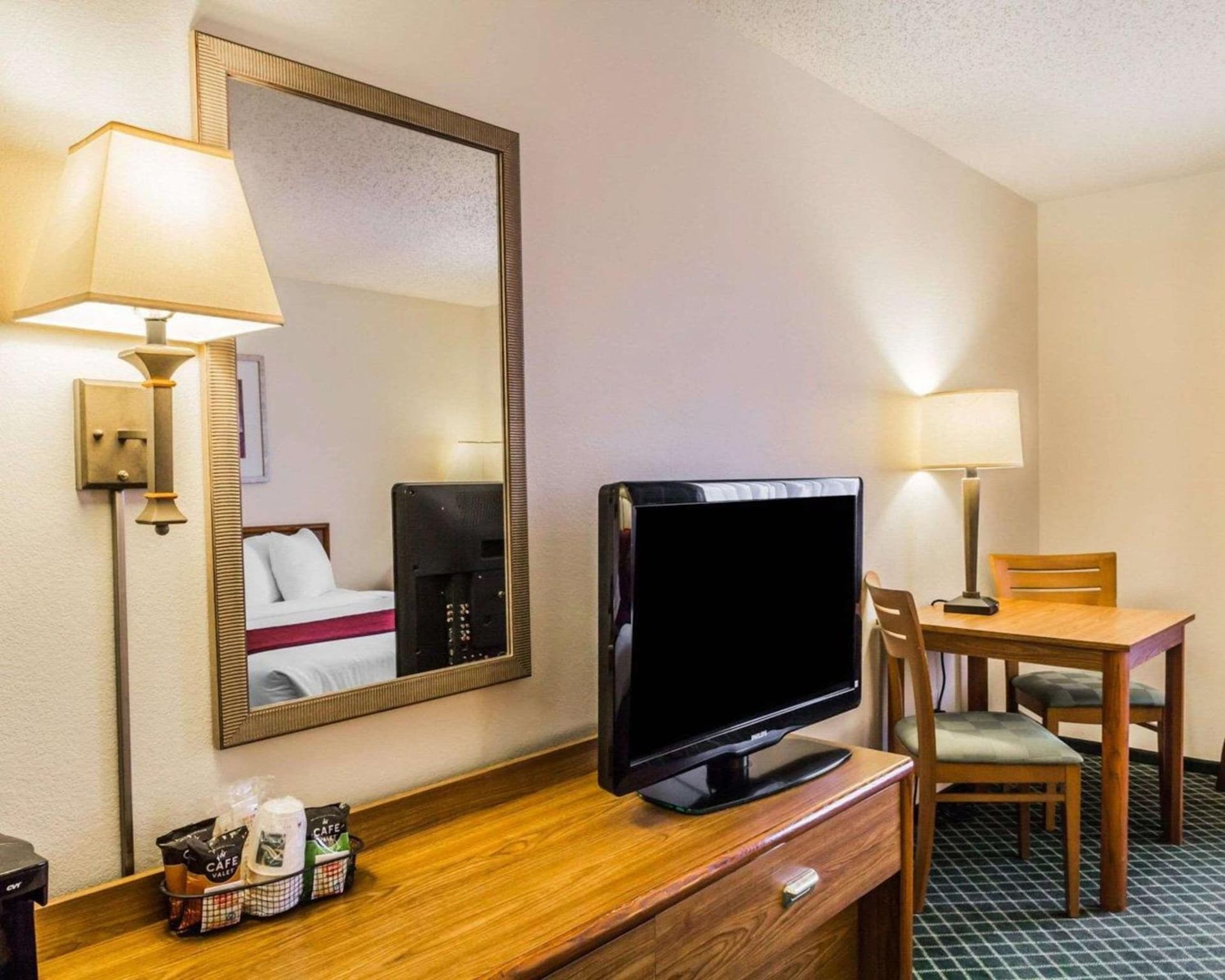 Quality Inn & Suites Golden - Denver West gallery photo in Lakewood, CO — image 28