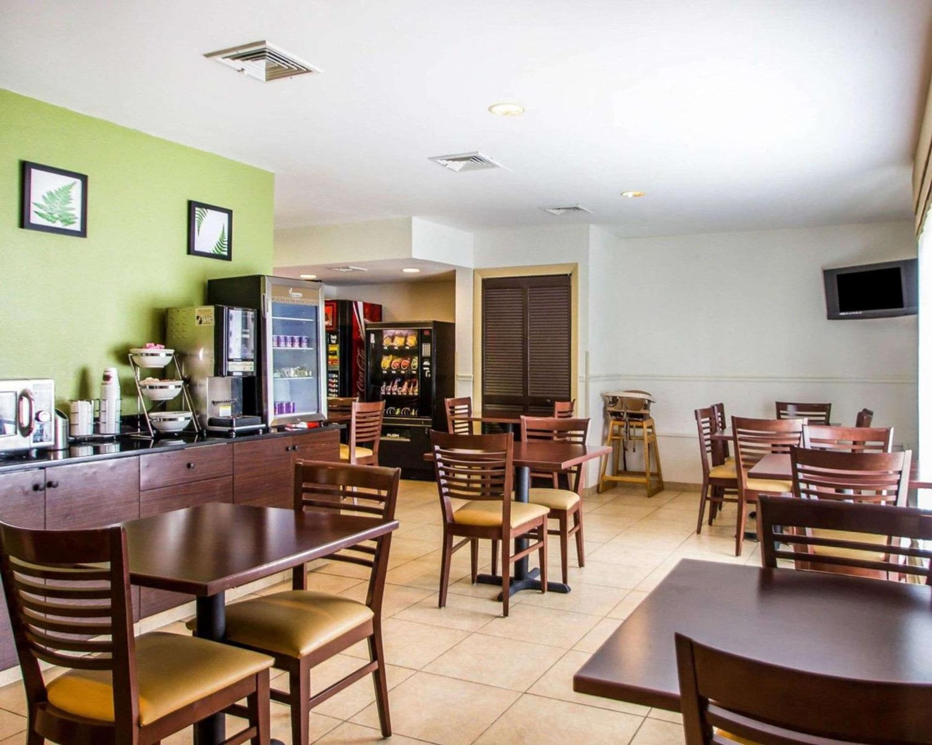 Sleep Inn & Suites Niantic North gallery photo in Niantic, CT — image 9