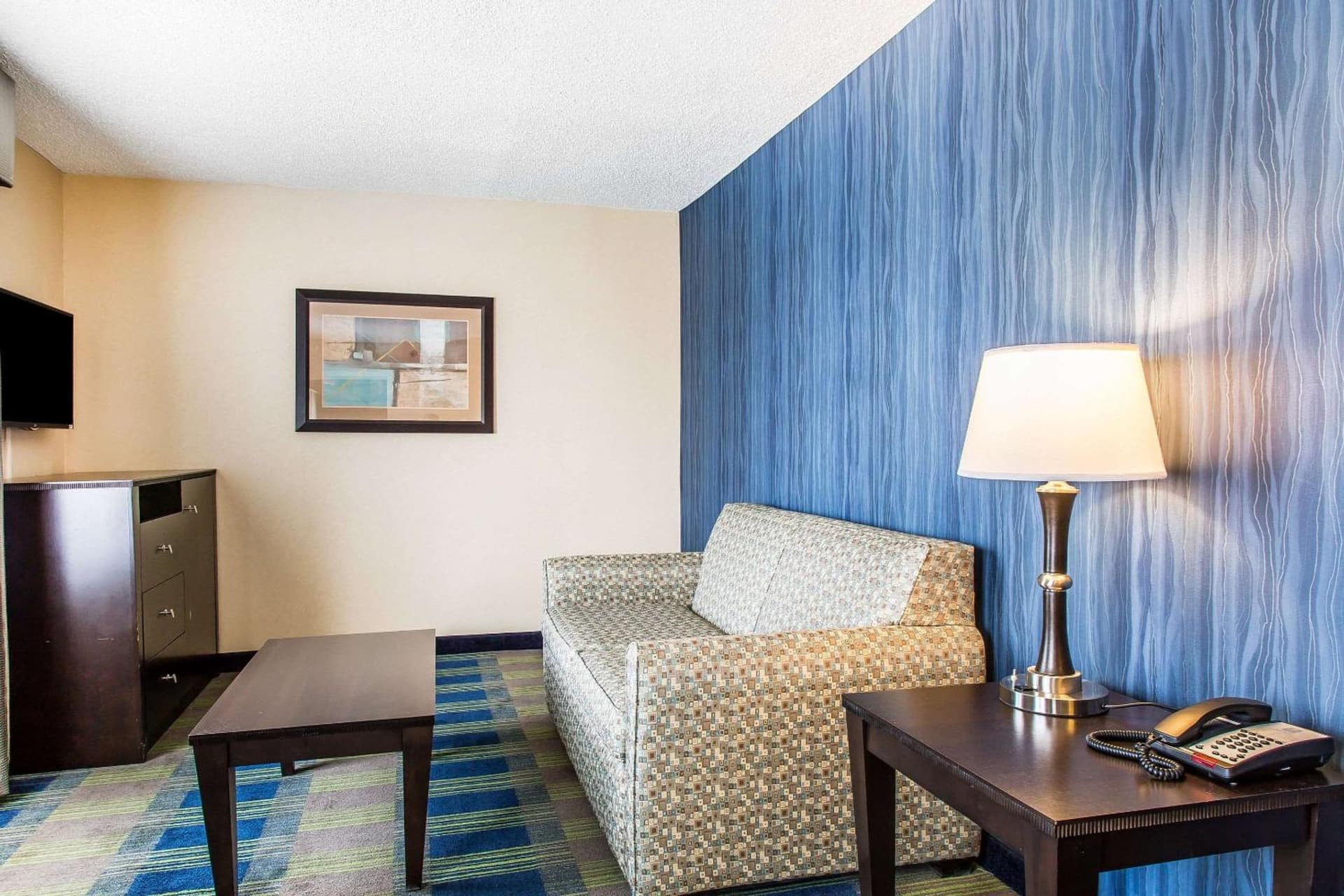 Comfort Inn & Suites Meriden East gallery photo in Meriden, CT — image 11