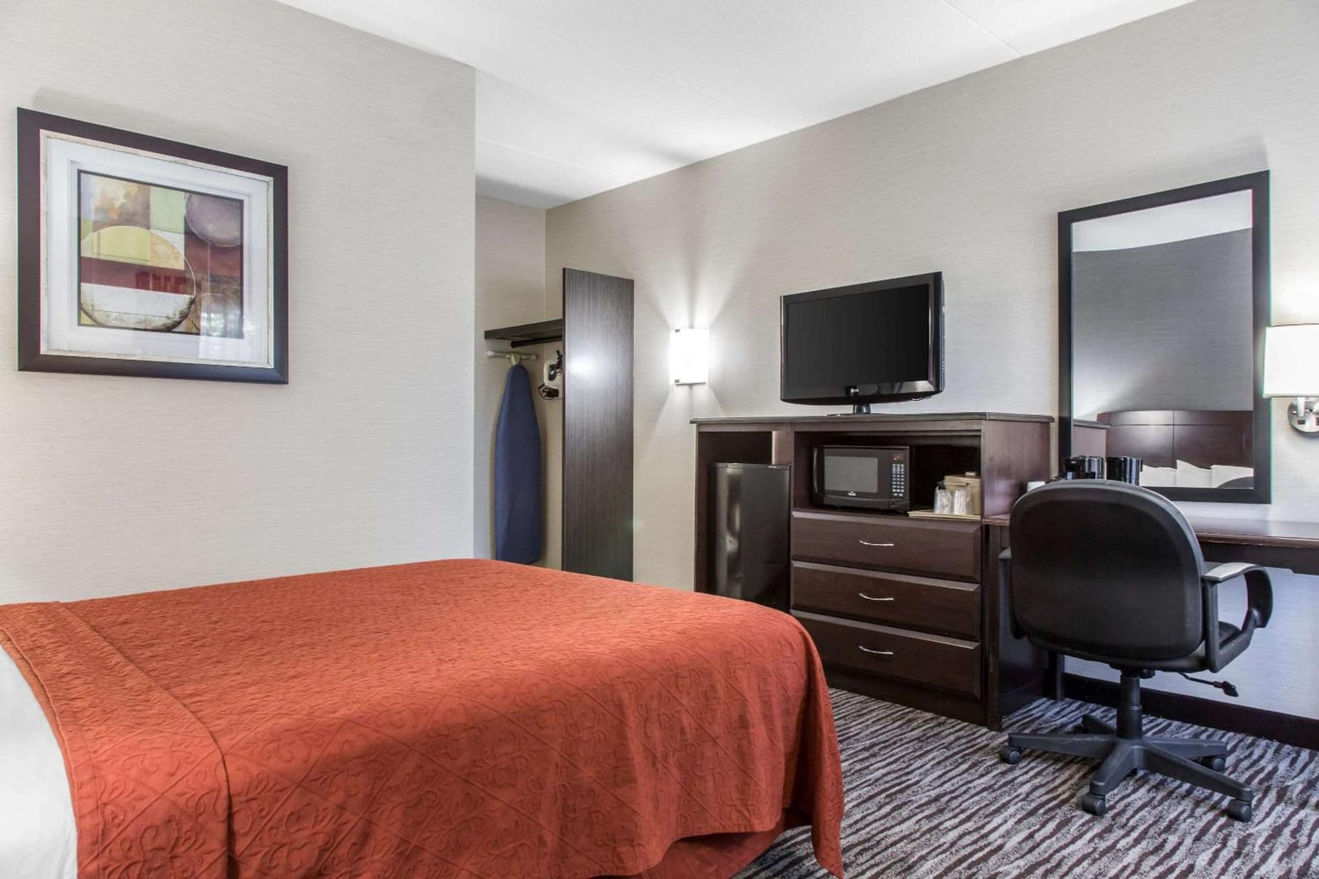 Quality Inn & Suites Danbury near University gallery photo in Danbury, CT — image 37