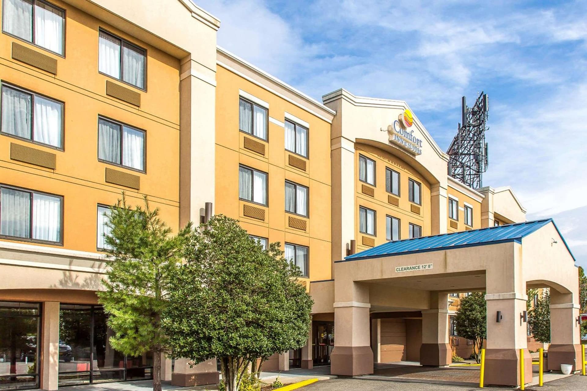 Comfort Inn & Suites Meriden East gallery photo in Meriden, CT — image 27