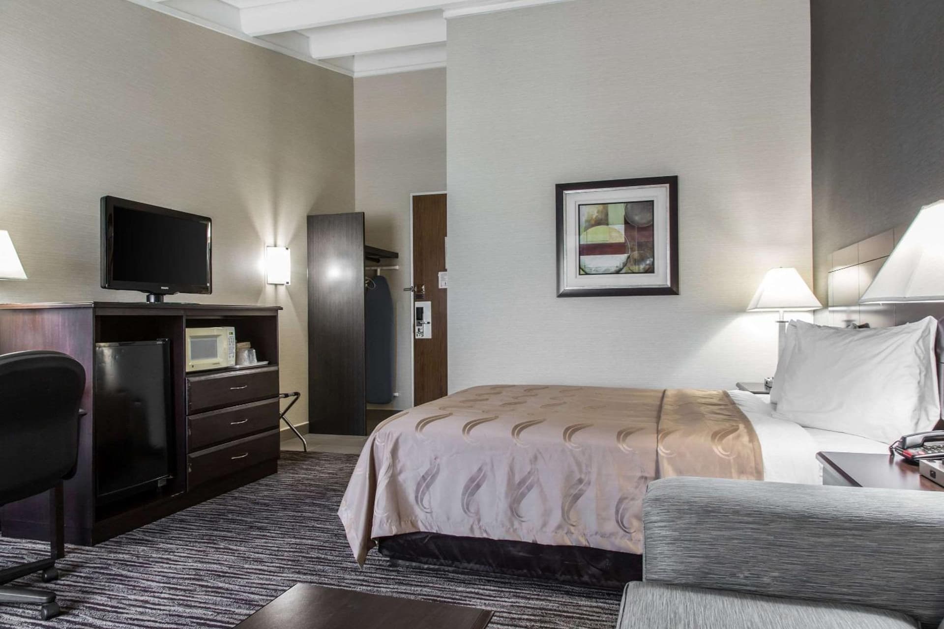 Quality Inn & Suites Danbury near University gallery photo in Danbury, CT — image 19
