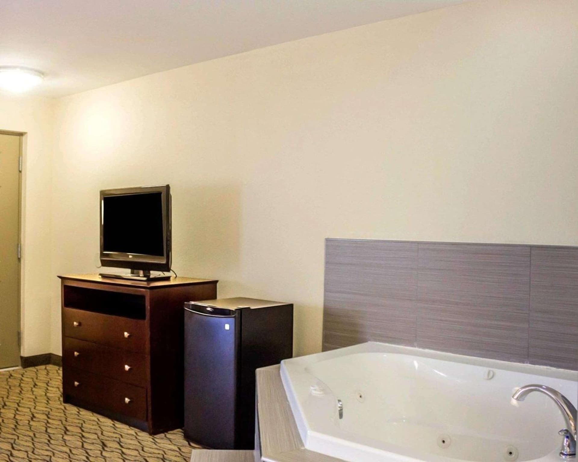 Quality Inn Waterbury East gallery photo in Waterbury, CT — image 6