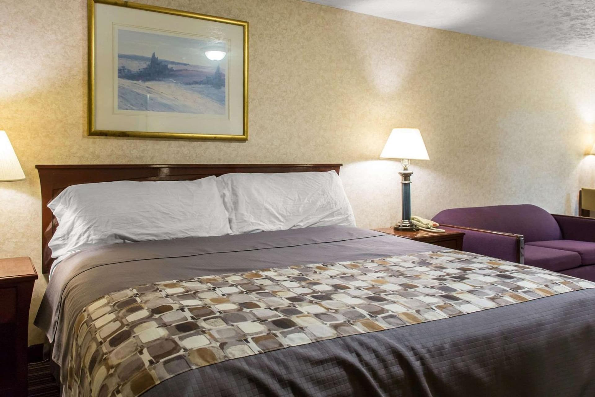 Rodeway Inn & Suites Branford - Guilford gallery photo in Branford, CT — image 23