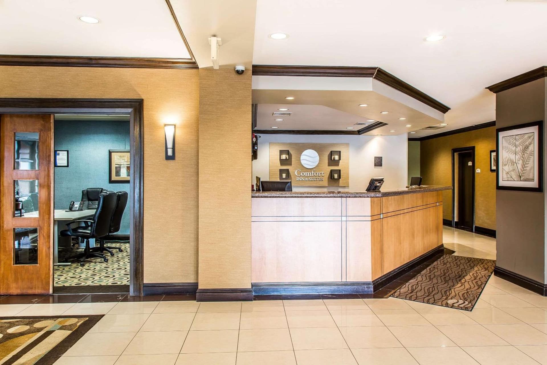 Comfort Inn & Suites Meriden East gallery photo in Meriden, CT — image 22