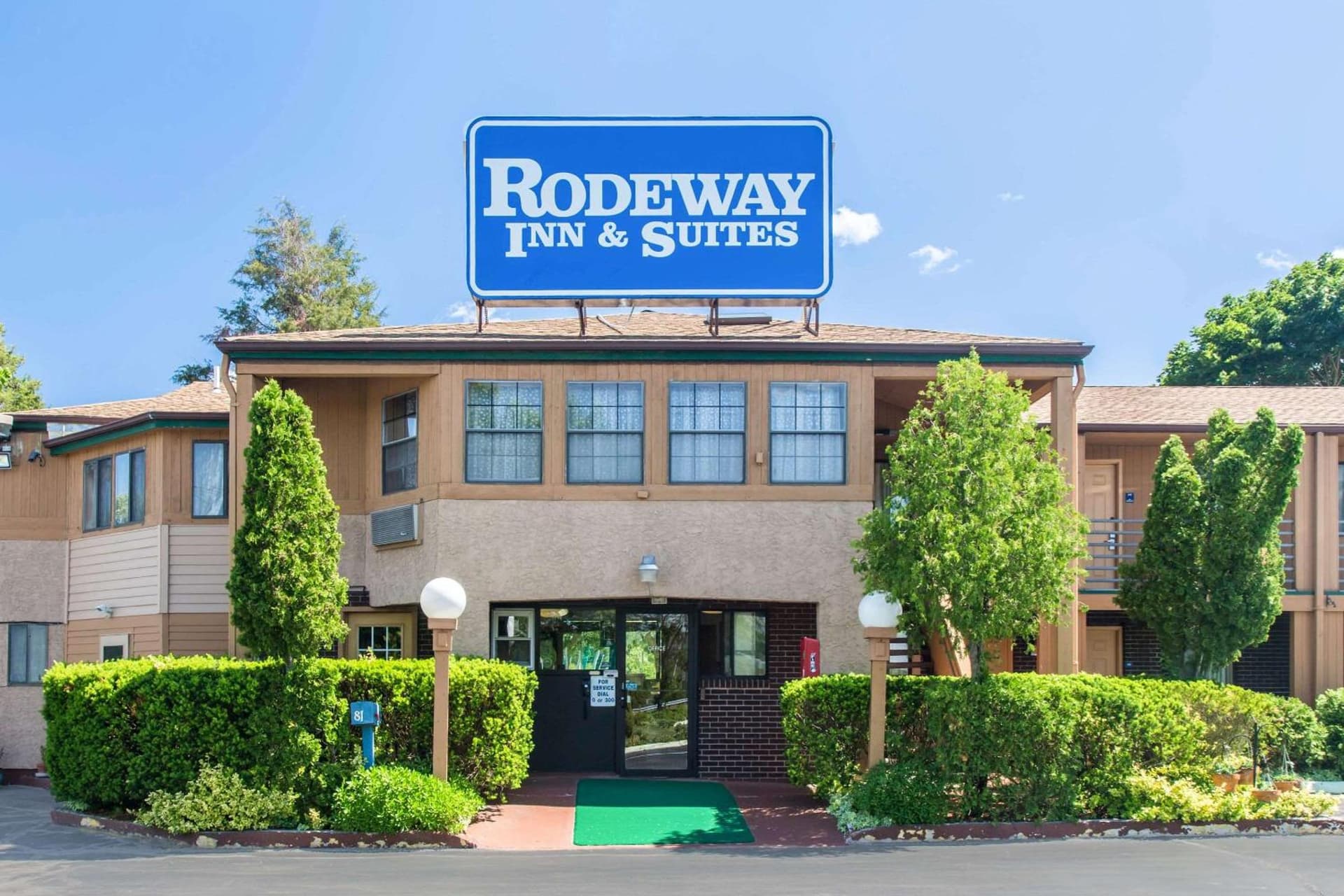 Rodeway Inn & Suites Branford - Guilford featured exterior or lobby in Branford, CT — similar hotel
