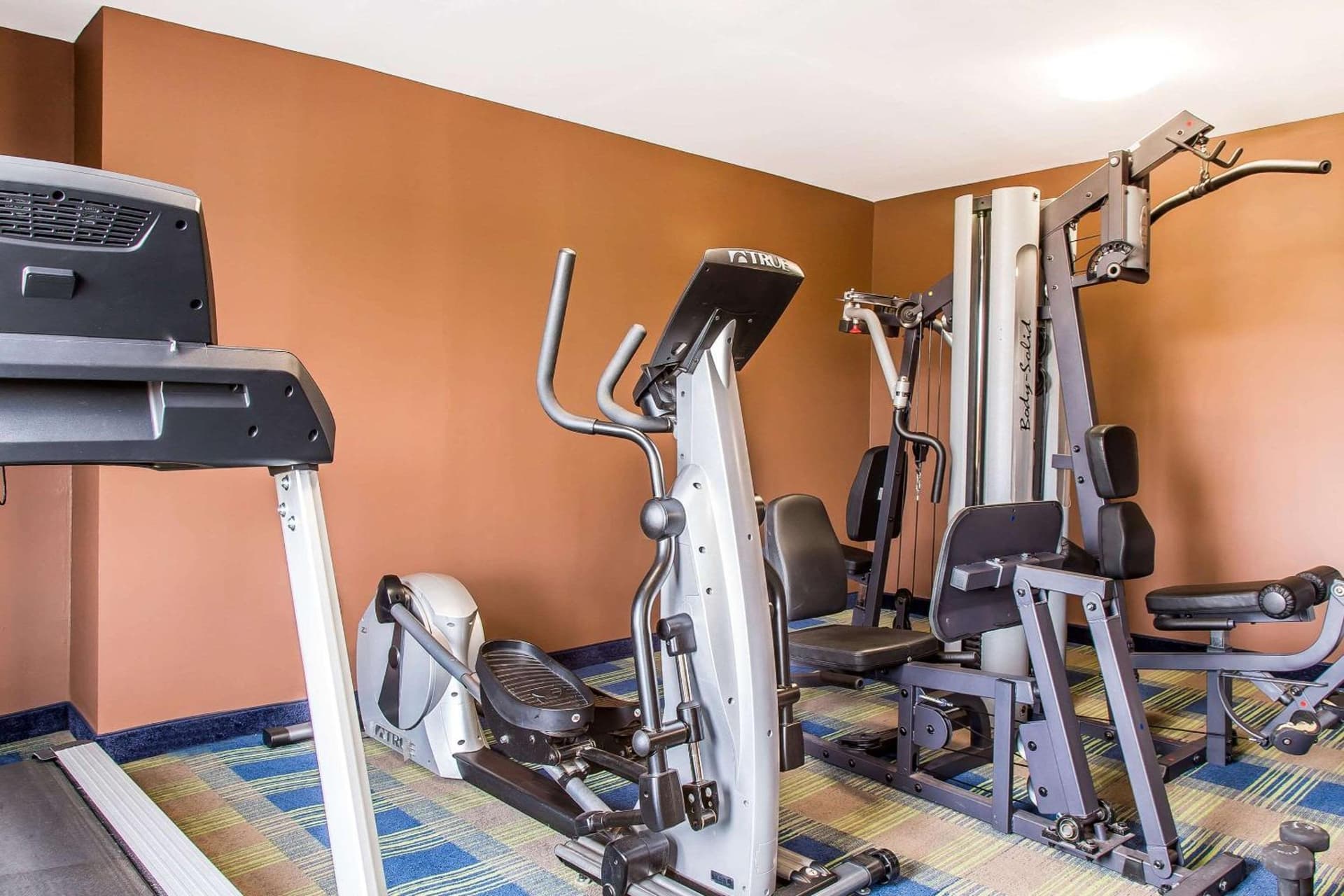 Comfort Inn & Suites Meriden East gallery photo in Meriden, CT — image 38