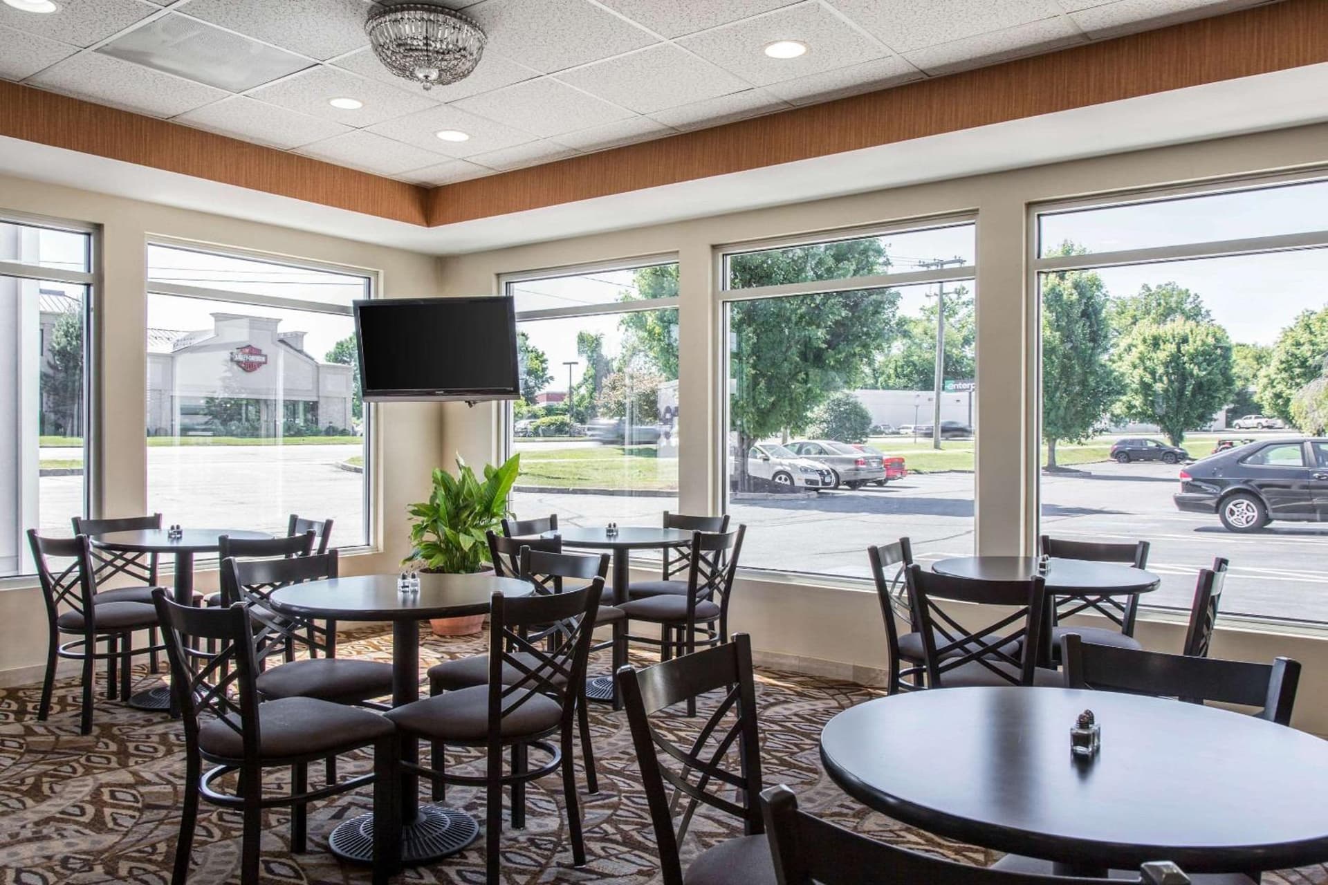 Quality Inn & Suites Danbury near University gallery photo in Danbury, CT — image 39