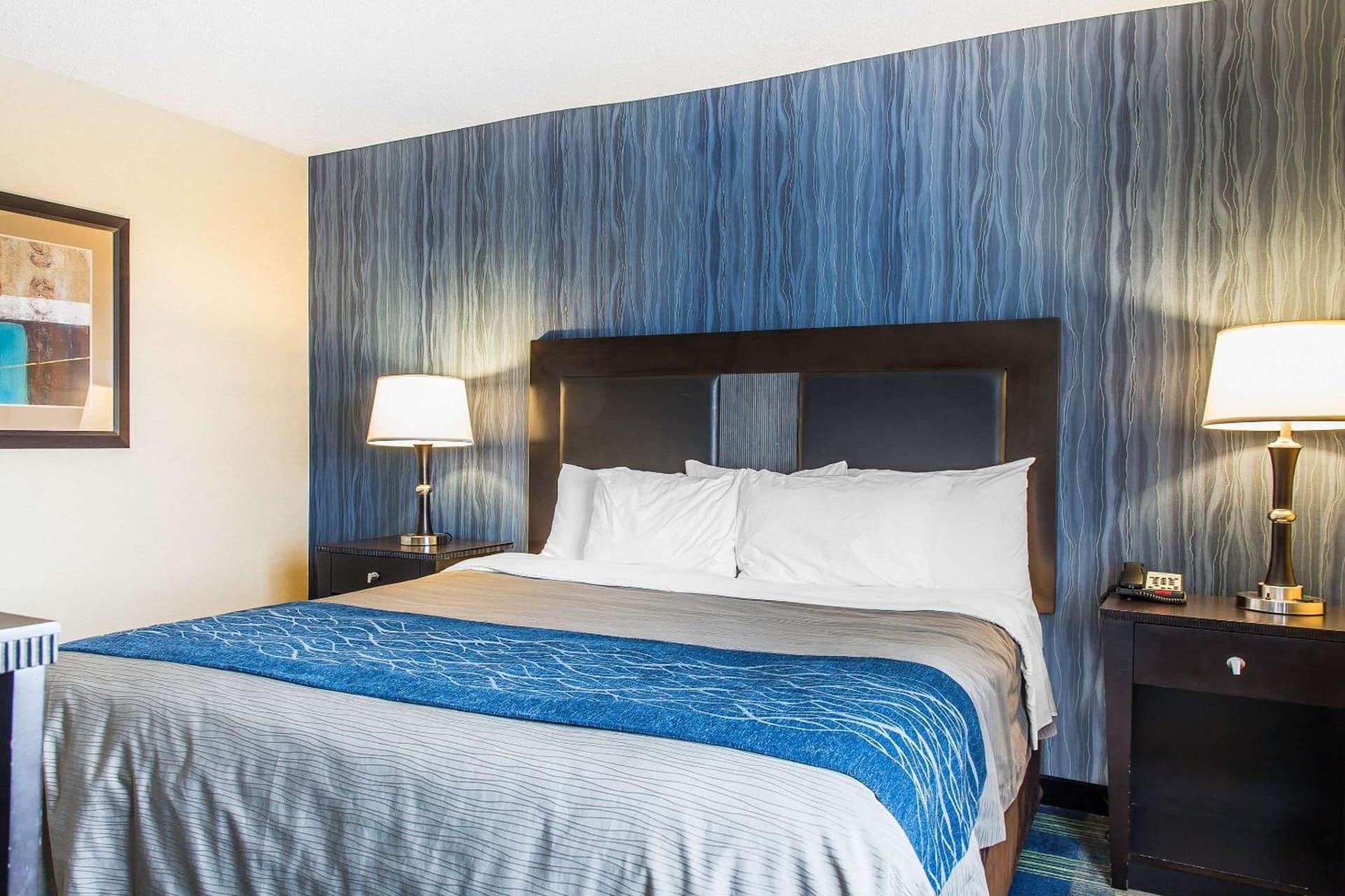 Comfort Inn & Suites Meriden East gallery photo in Meriden, CT — image 23