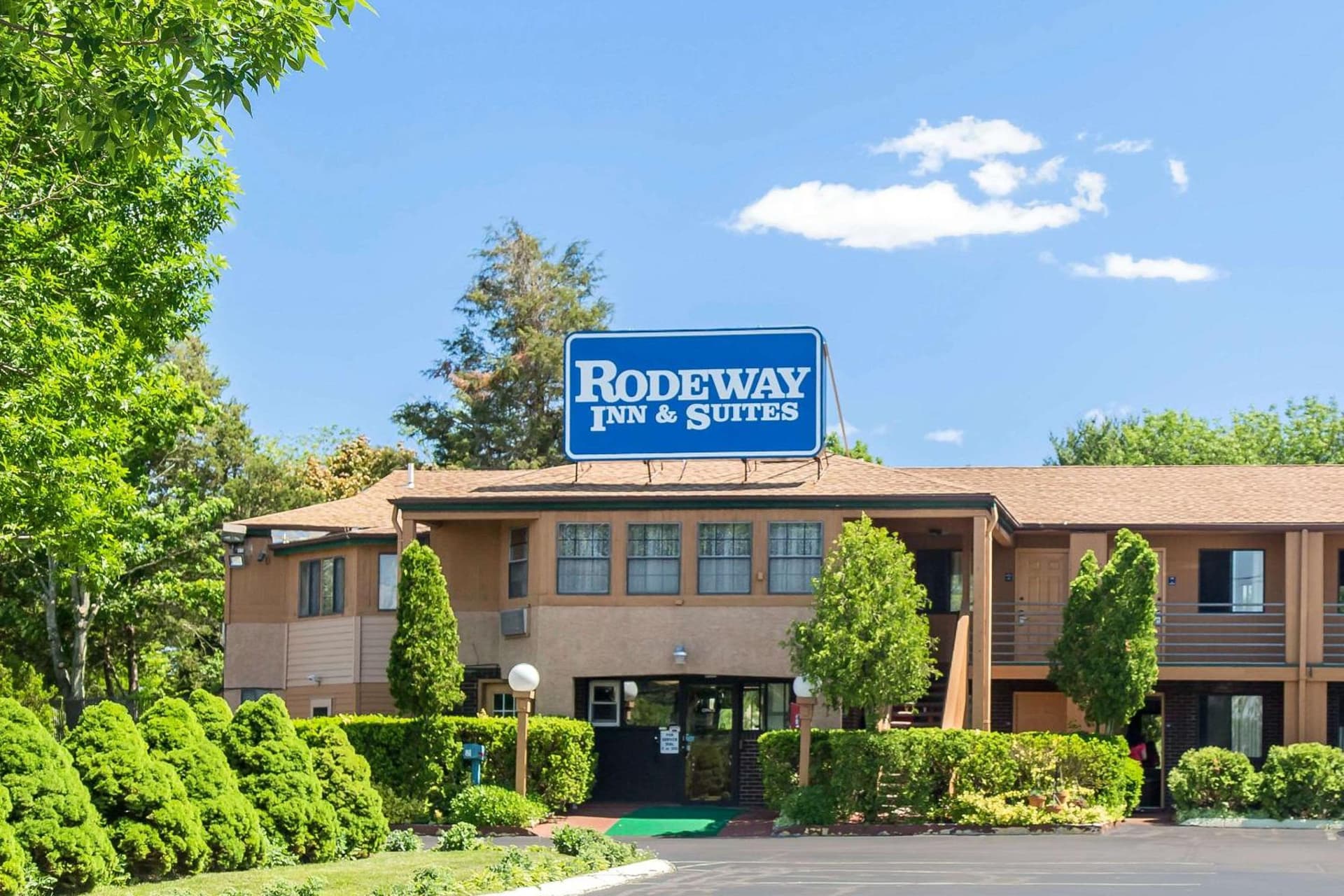 Rodeway Inn & Suites Branford - Guilford gallery photo in Branford, CT — image 28