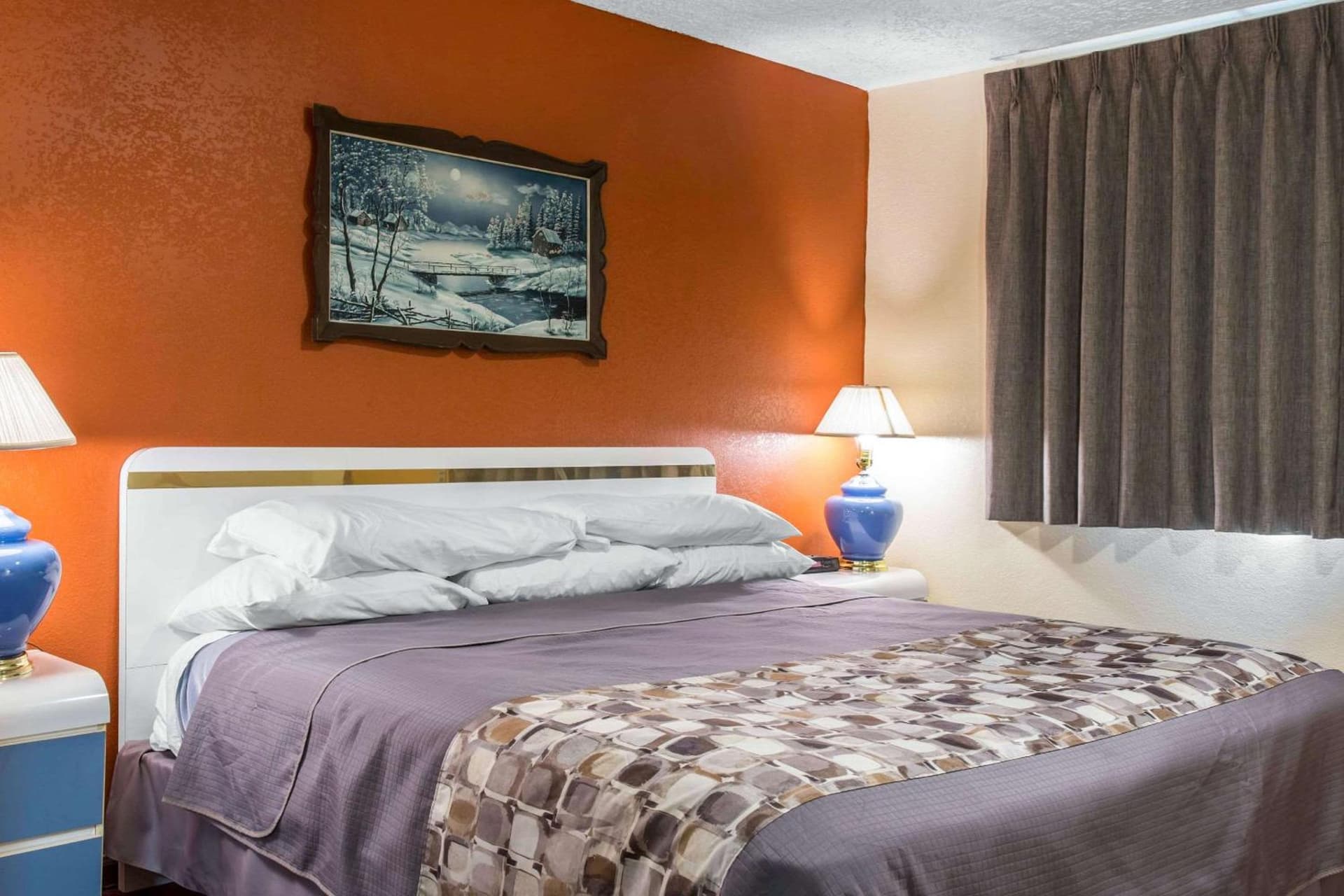 Rodeway Inn & Suites Branford - Guilford property views in Branford, CT — gallery photo 3