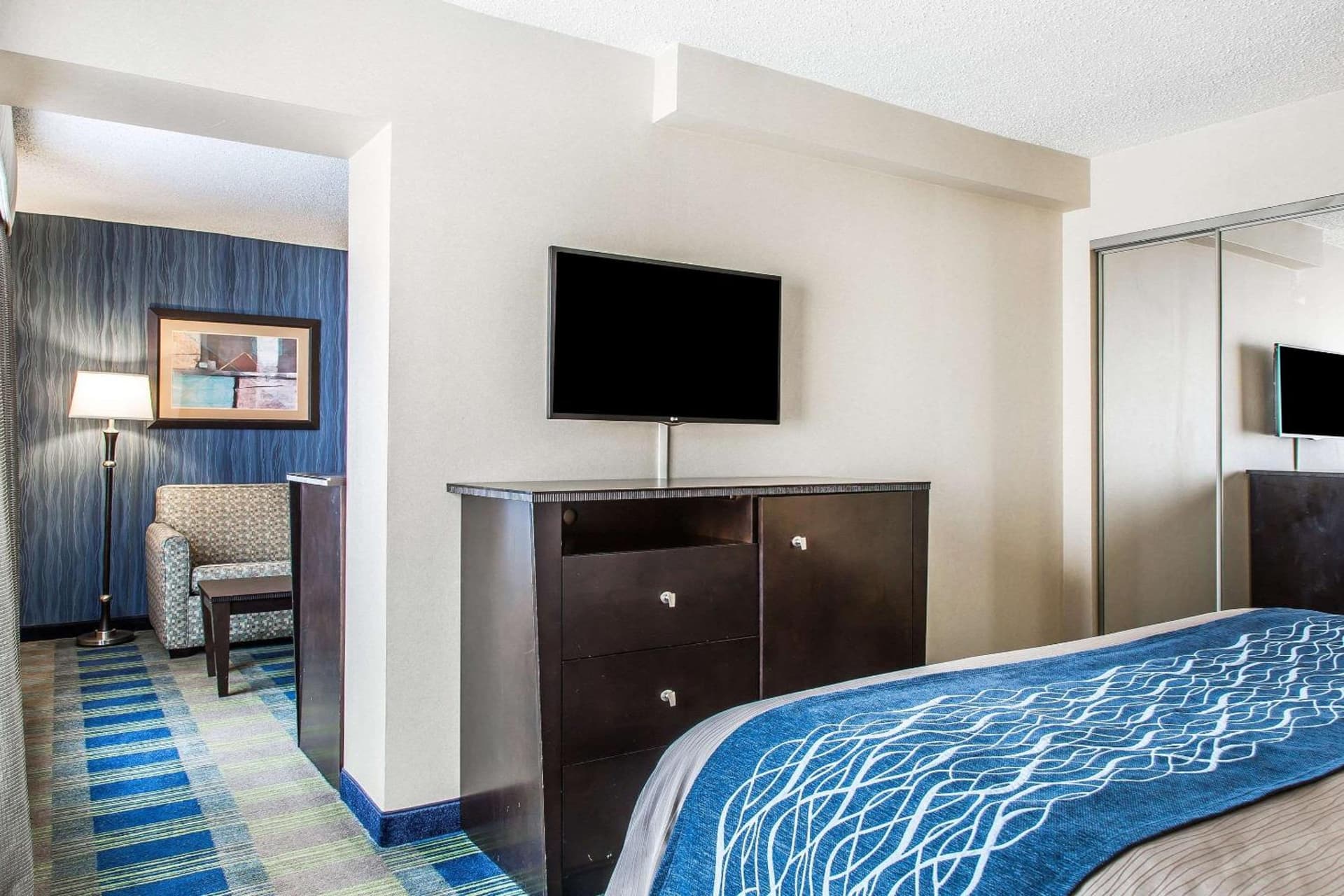Comfort Inn & Suites Meriden East gallery photo in Meriden, CT — image 19