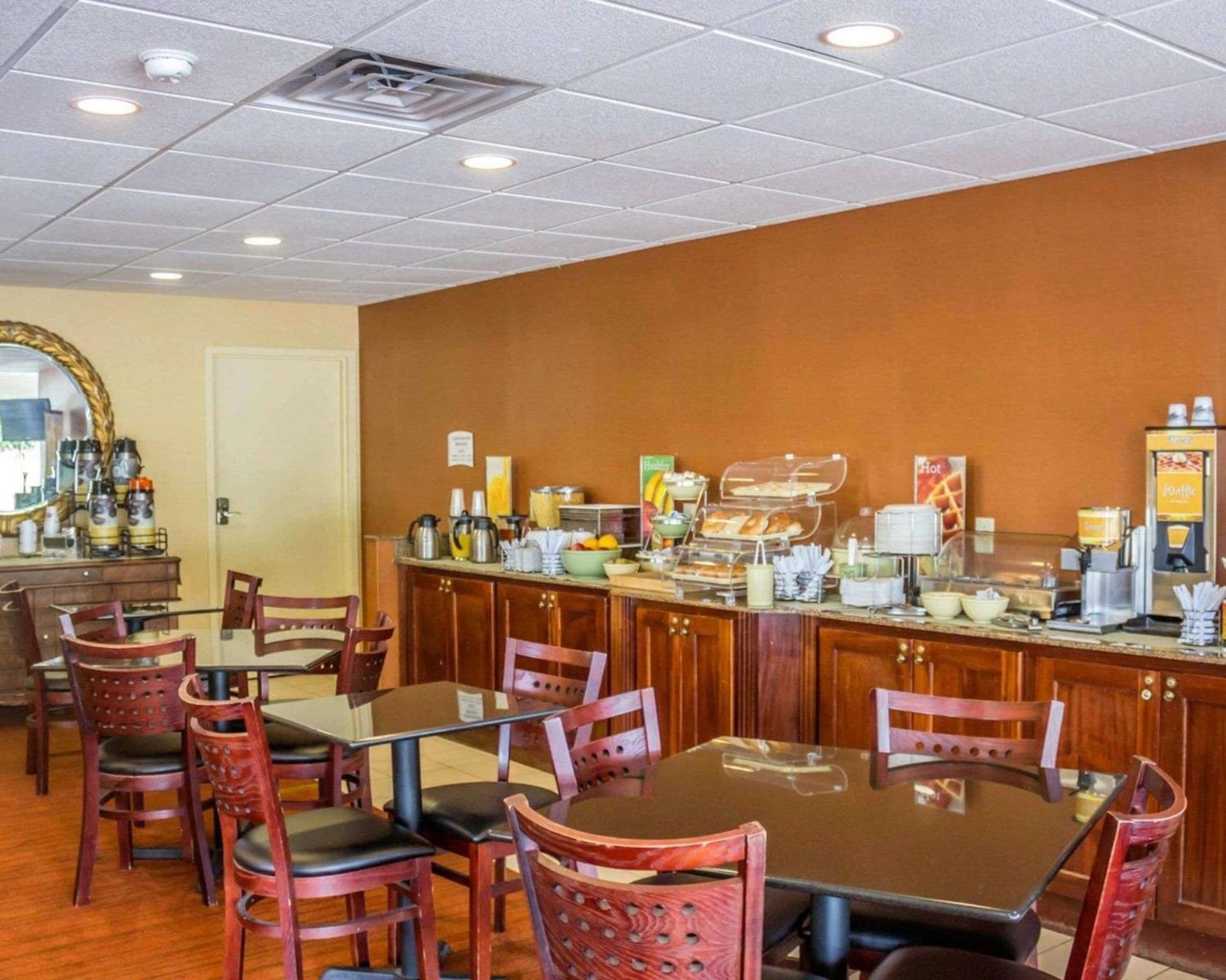 Quality Inn Waterbury East gallery photo in Waterbury, CT — image 18