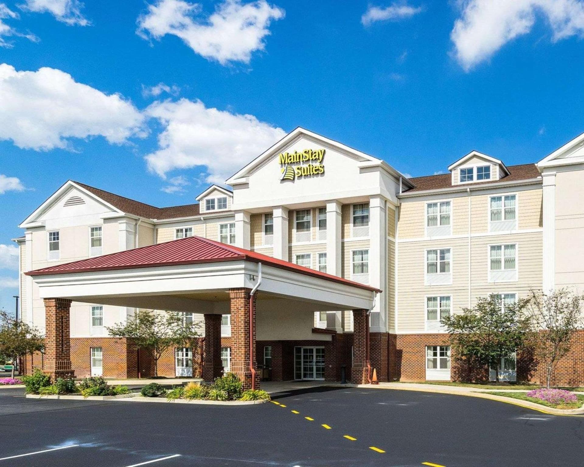 Mainstay Suites Dover interior in Dover, DE — gallery photo 2