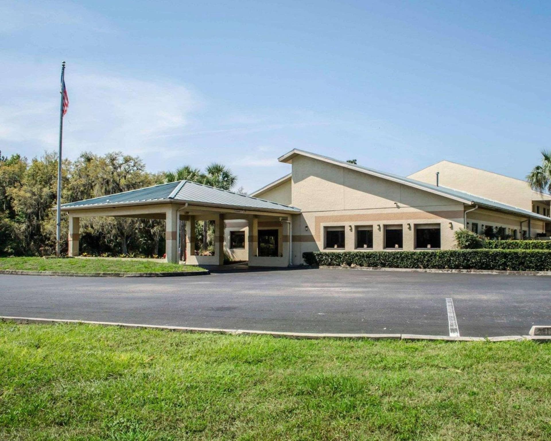 Quality Inn Crystal River featured exterior or lobby in Crystal River, FL — similar hotel