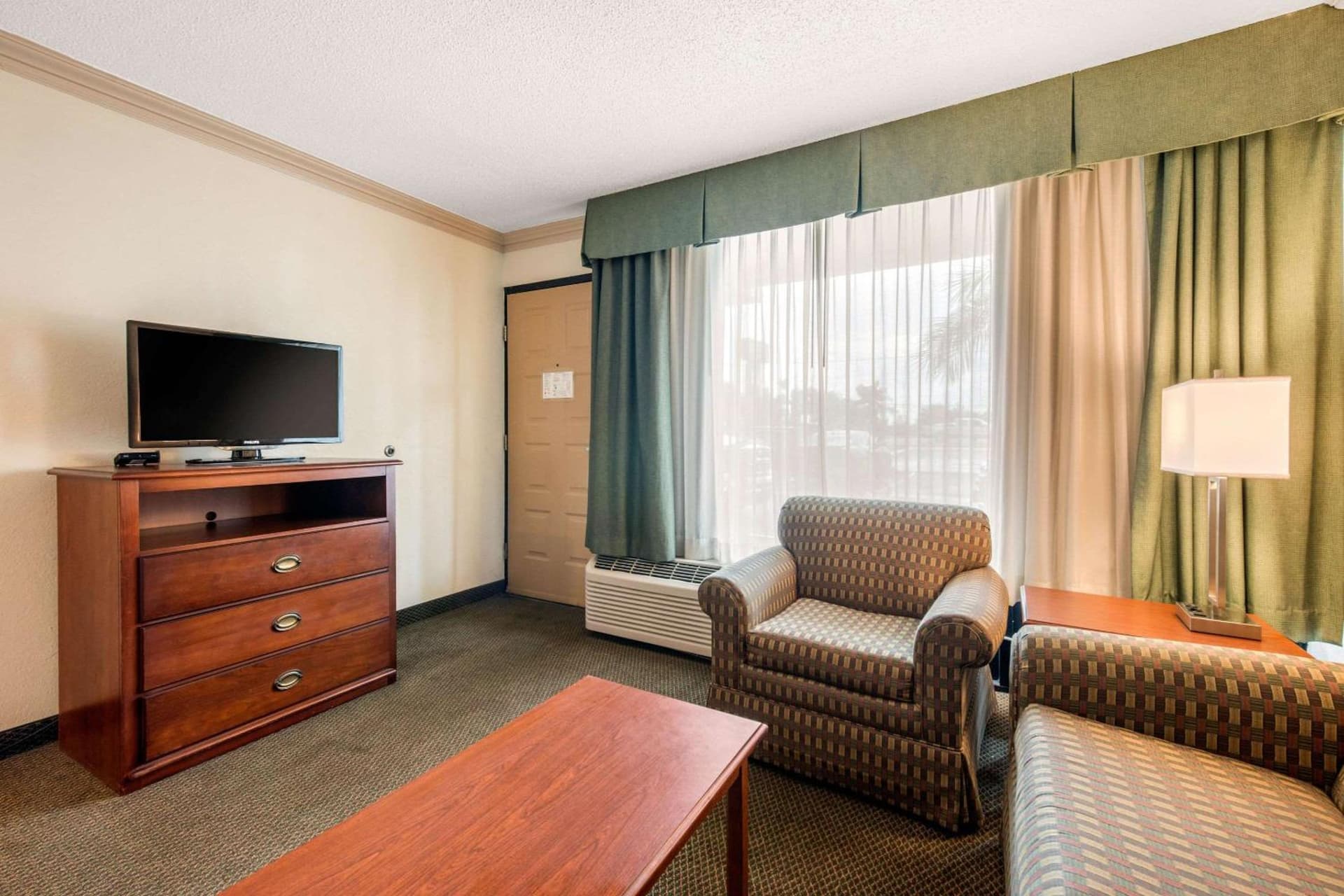 Quality Inn & Suites Tarpon Springs South gallery photo in Tarpon Springs, FL — image 33