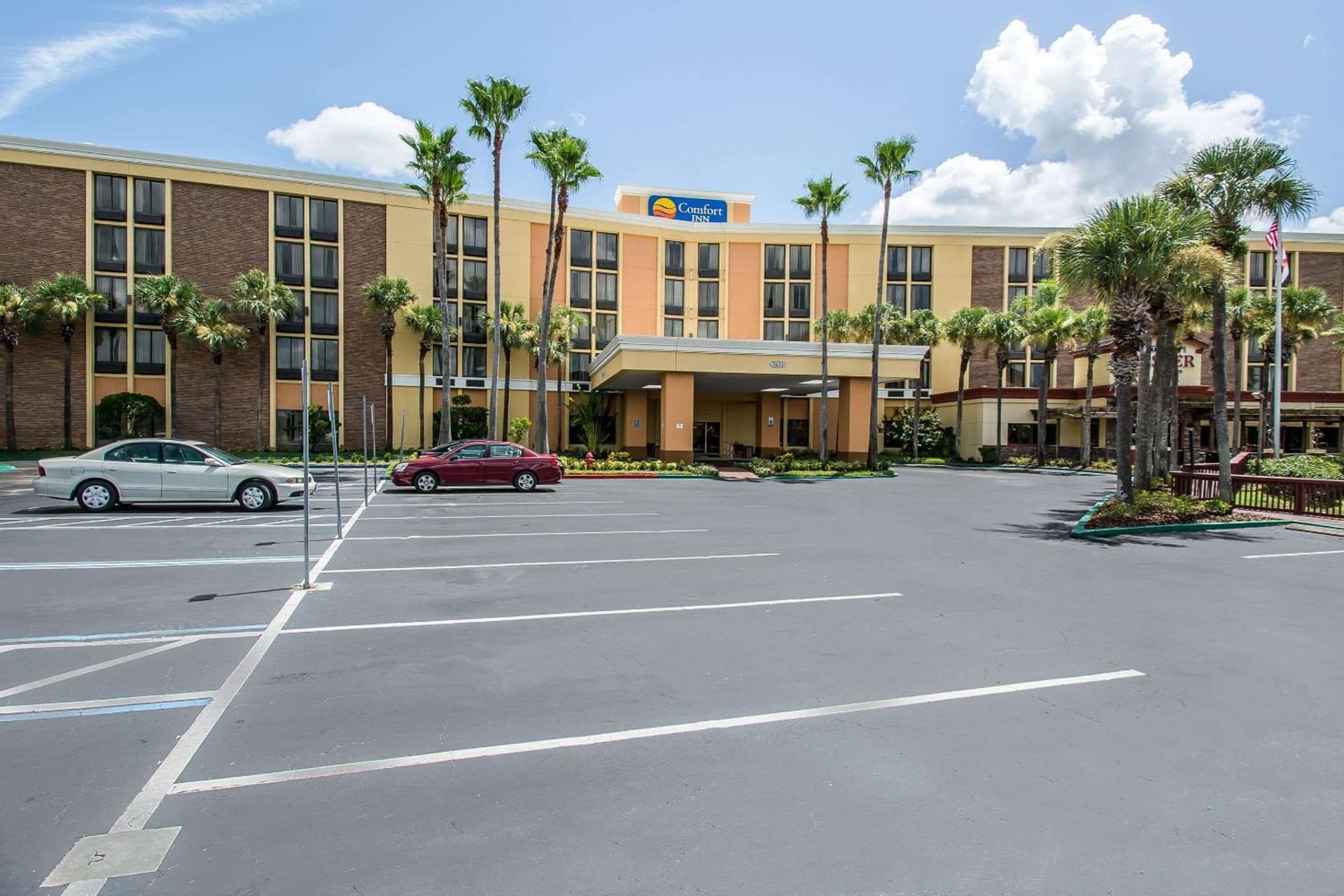 The Adventure Hotel by the Parks interior in Orlando, FL — gallery photo 2