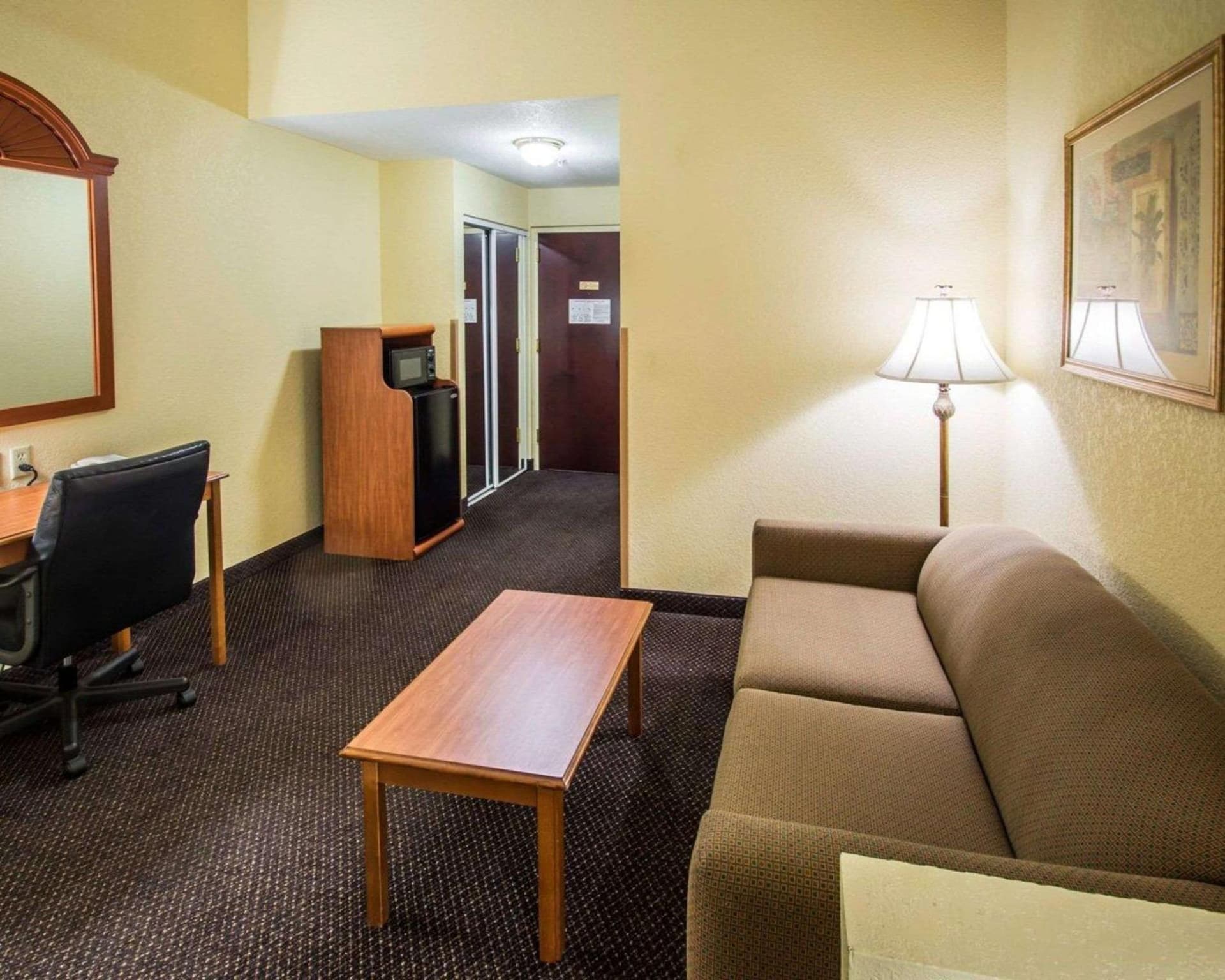 Comfort Inn & Suites Jupiter I-95 interior in Jupiter, FL — gallery photo 2
