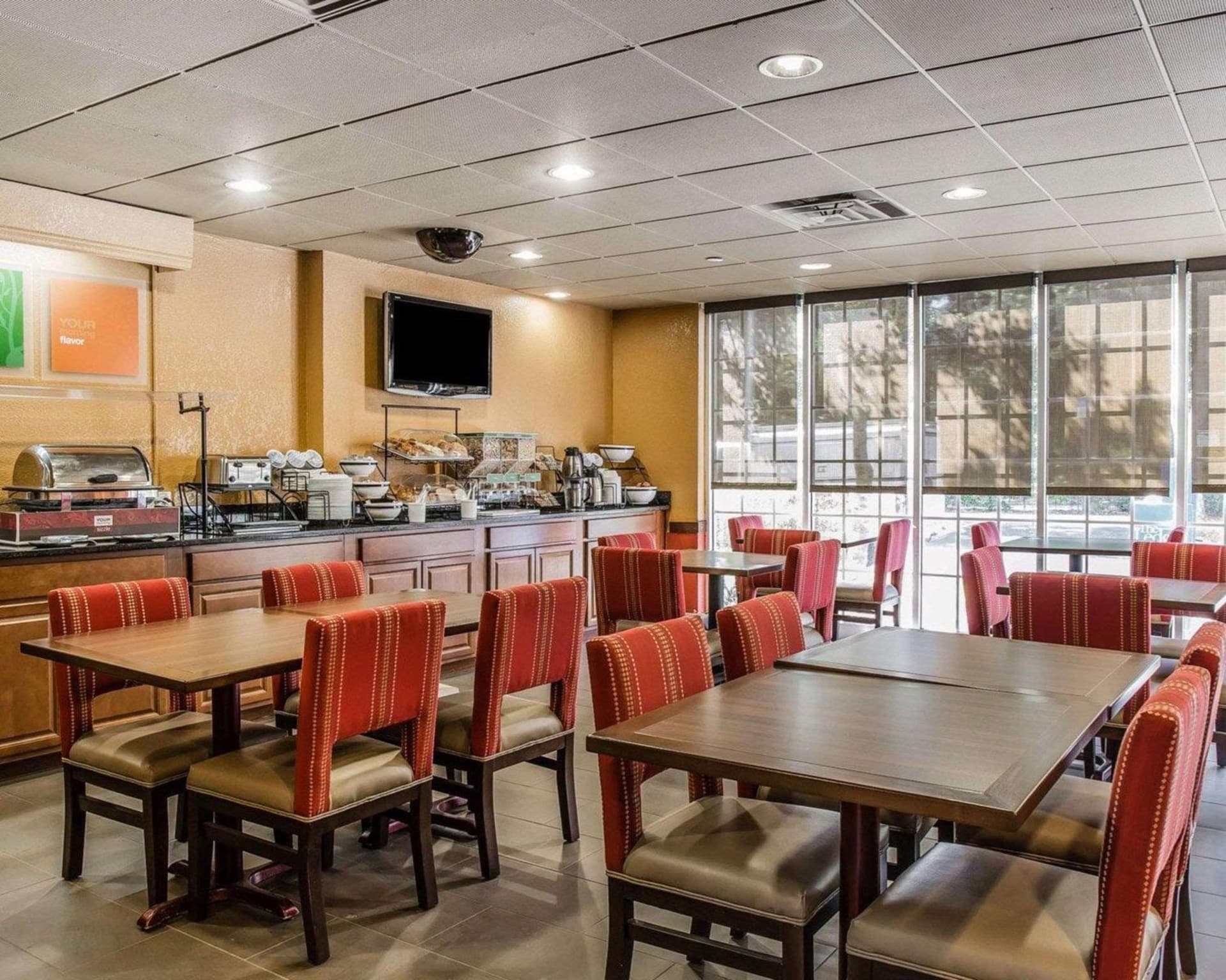 Comfort Inn & Suites Lakeland North I-4 gallery photo in Lakeland, FL — image 33