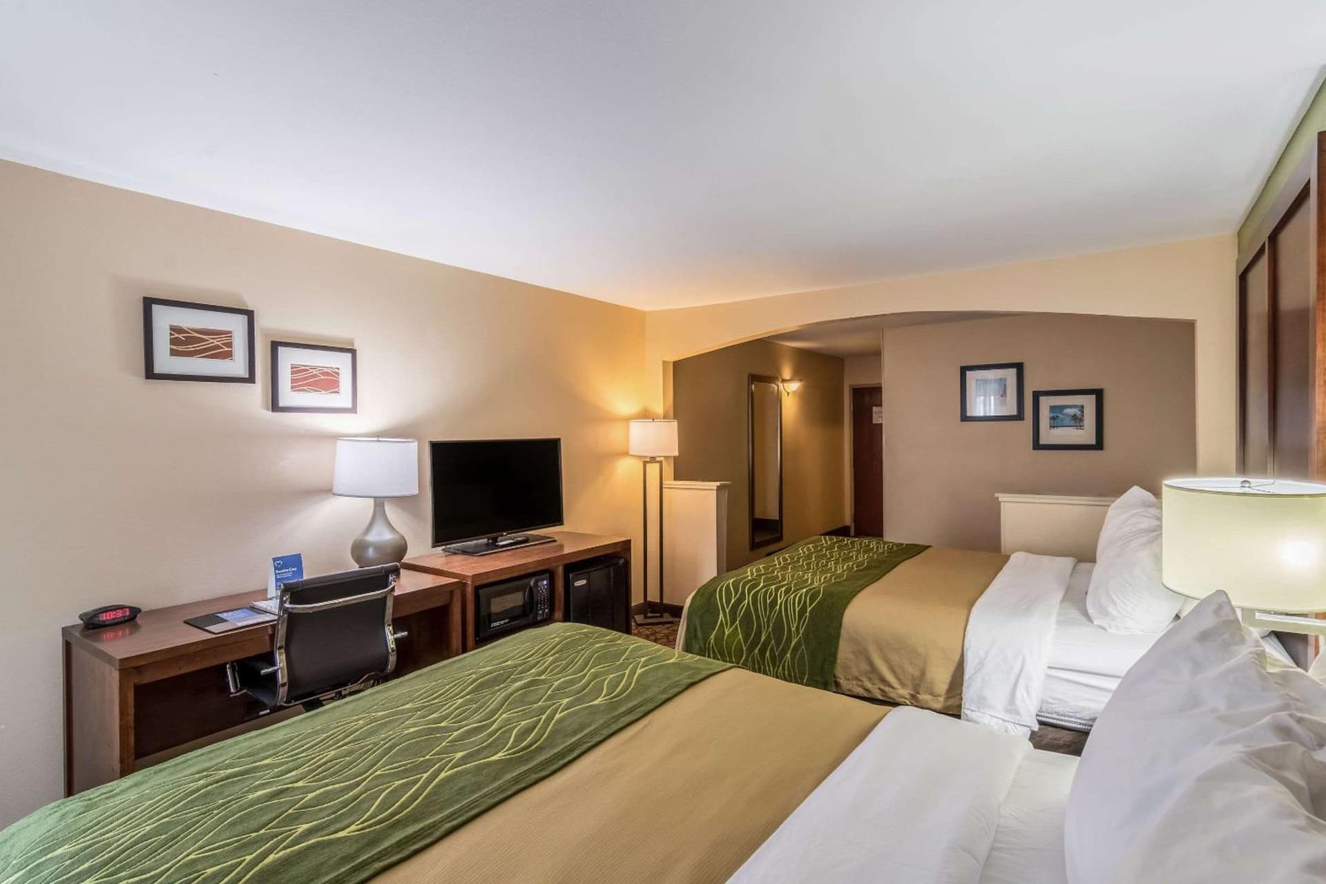 Comfort Inn & Suites Panama City North gallery photo in Panama City, FL — image 27
