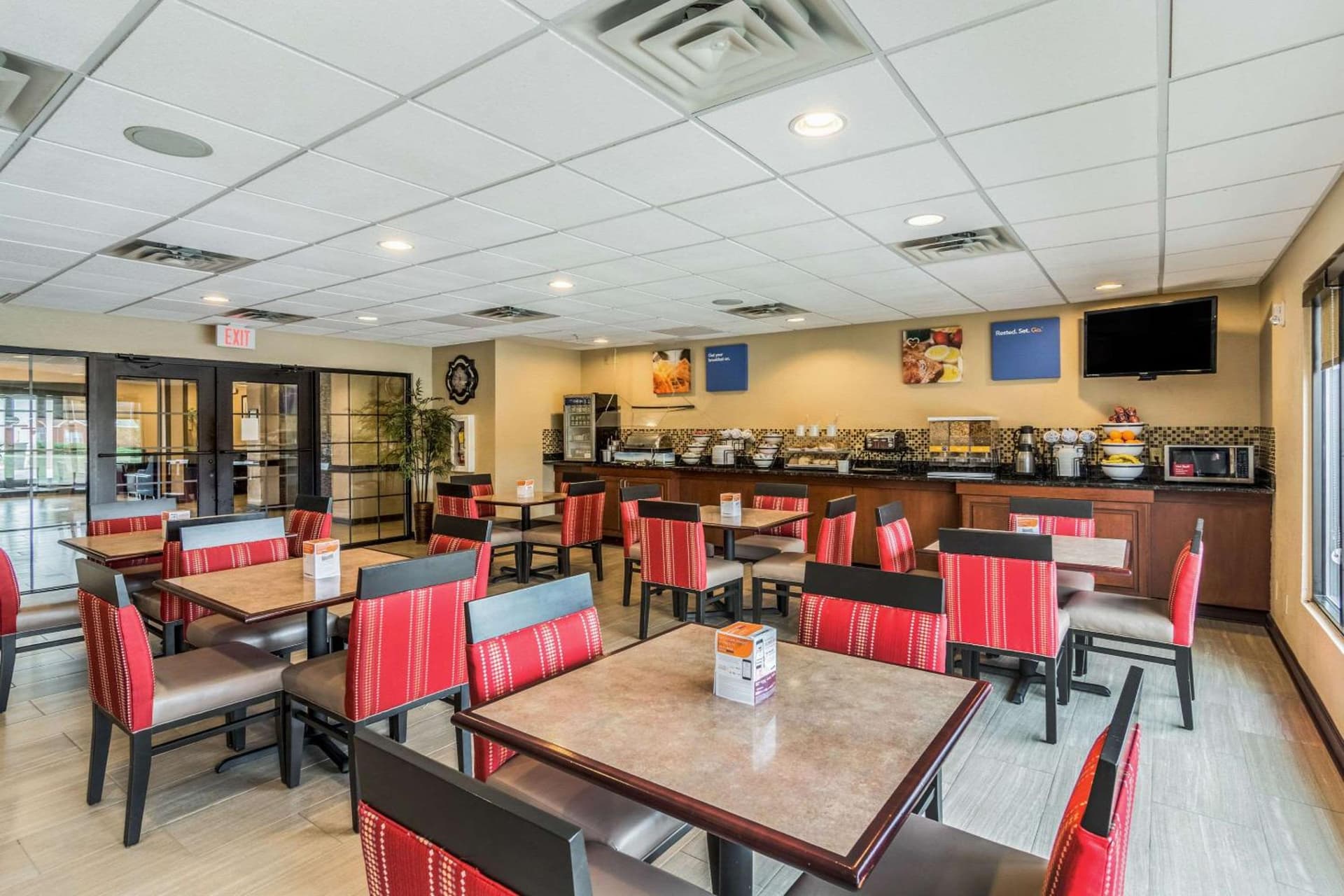 Comfort Inn & Suites Panama City North gallery photo in Panama City, FL — image 16