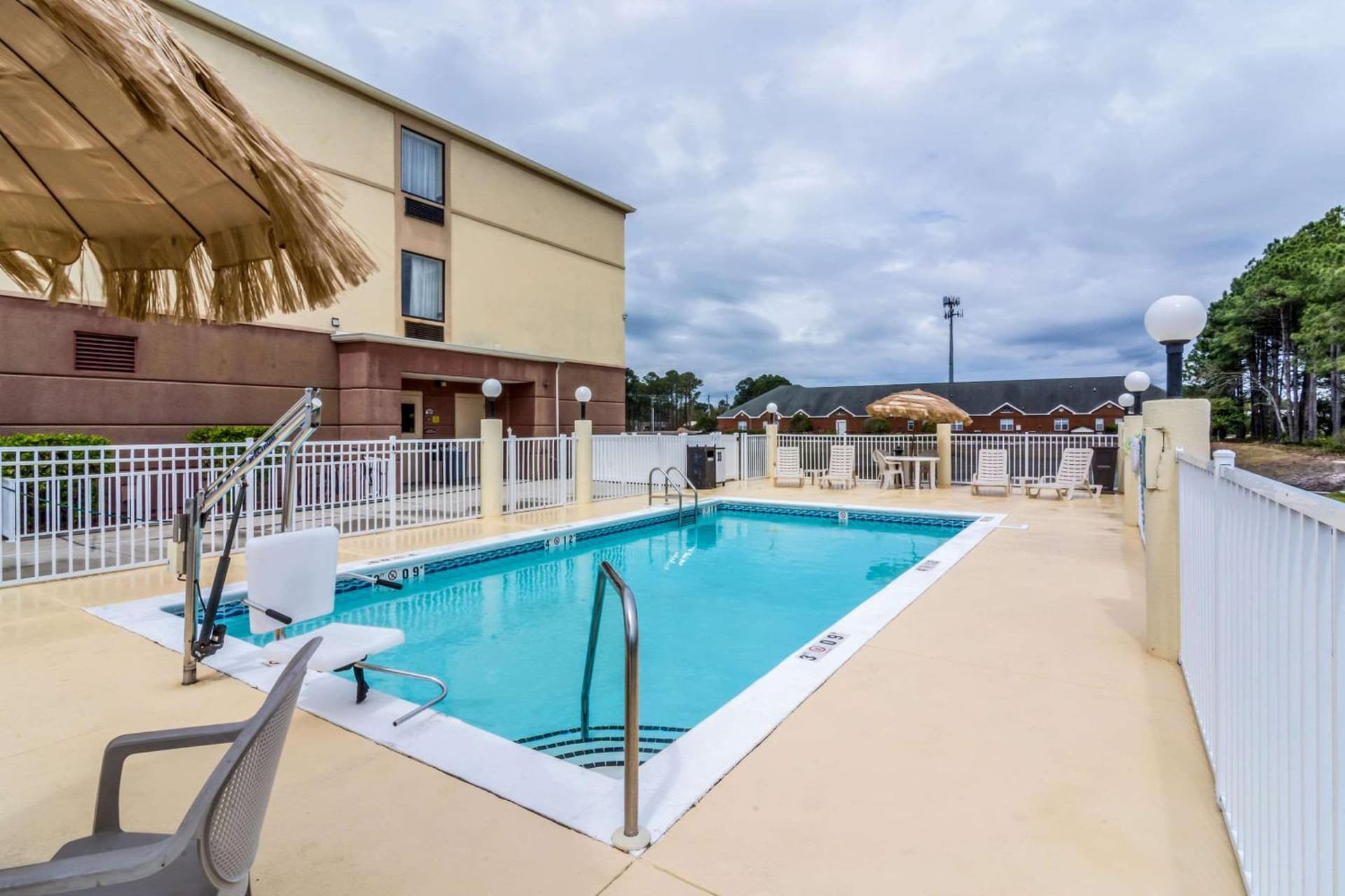 Comfort Inn & Suites Panama City North gallery photo in Panama City, FL — image 31