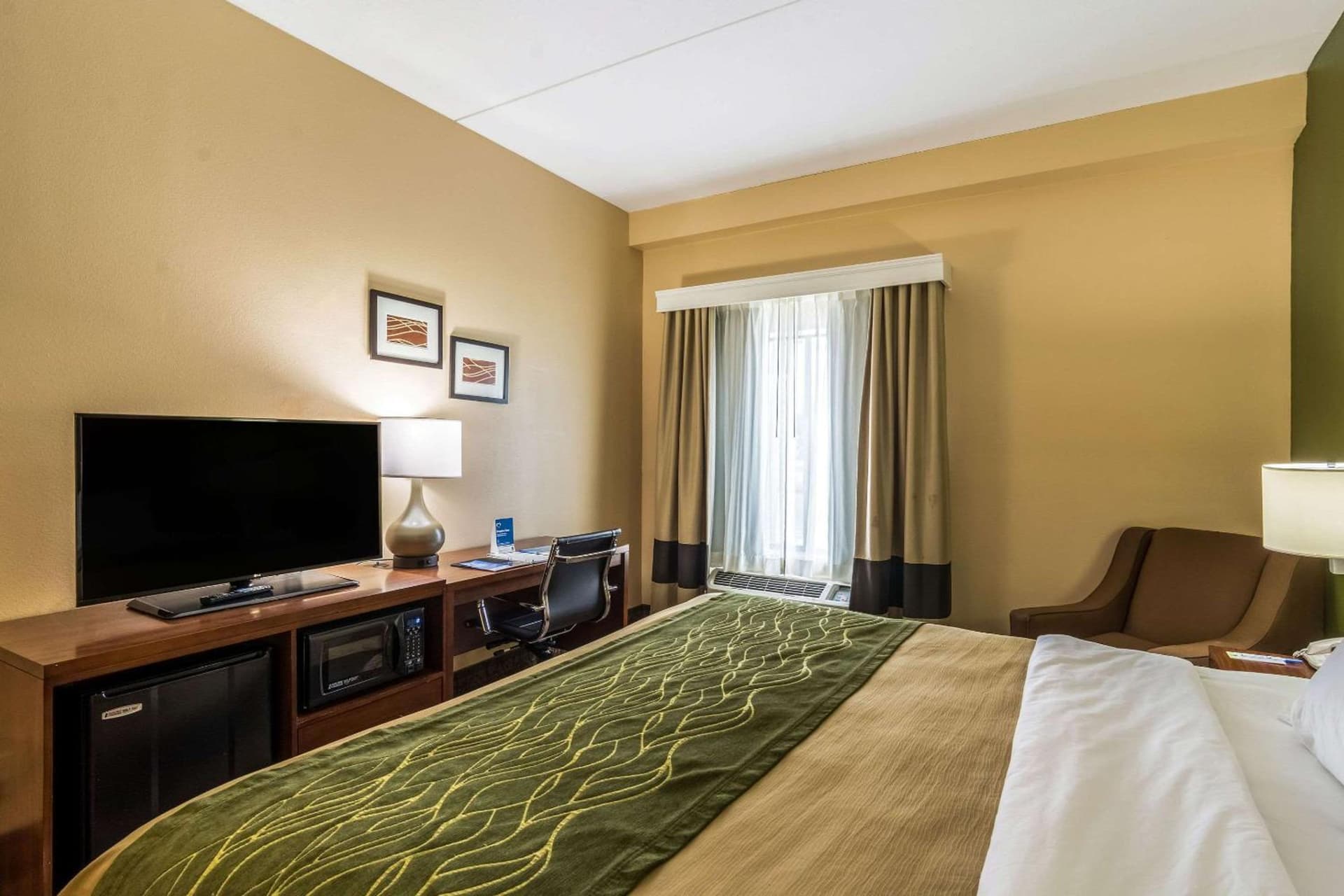 Comfort Inn & Suites Panama City North gallery photo in Panama City, FL — image 14